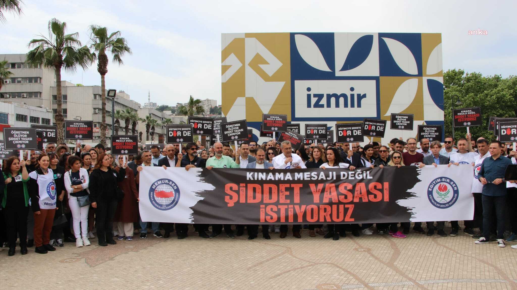 EĞİTİM BİR SEN İZMİR 1 NO'LU ŞUBE'DEN, EĞİTİMDE ŞİDDETE PROTESTO...