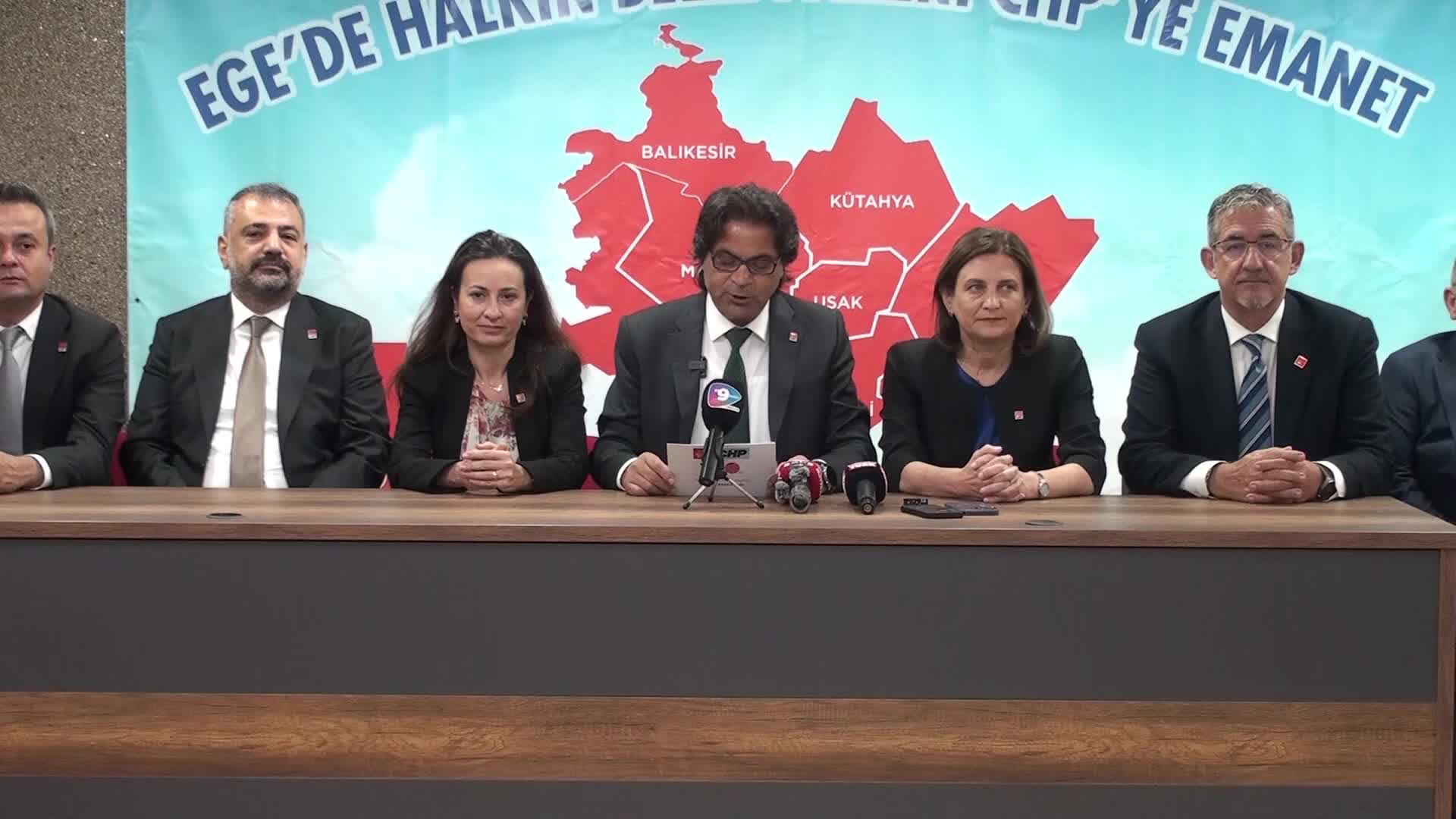 CHP EGE BÖLGESİ İL BAŞKANLARI İZMİR'DE BULUŞTU: “AKP İKTİDARININ YOKLUK VE YOKSULLUK DÜZENİNE İKTİDARI KAZANARAK SON VERECEĞİZ”