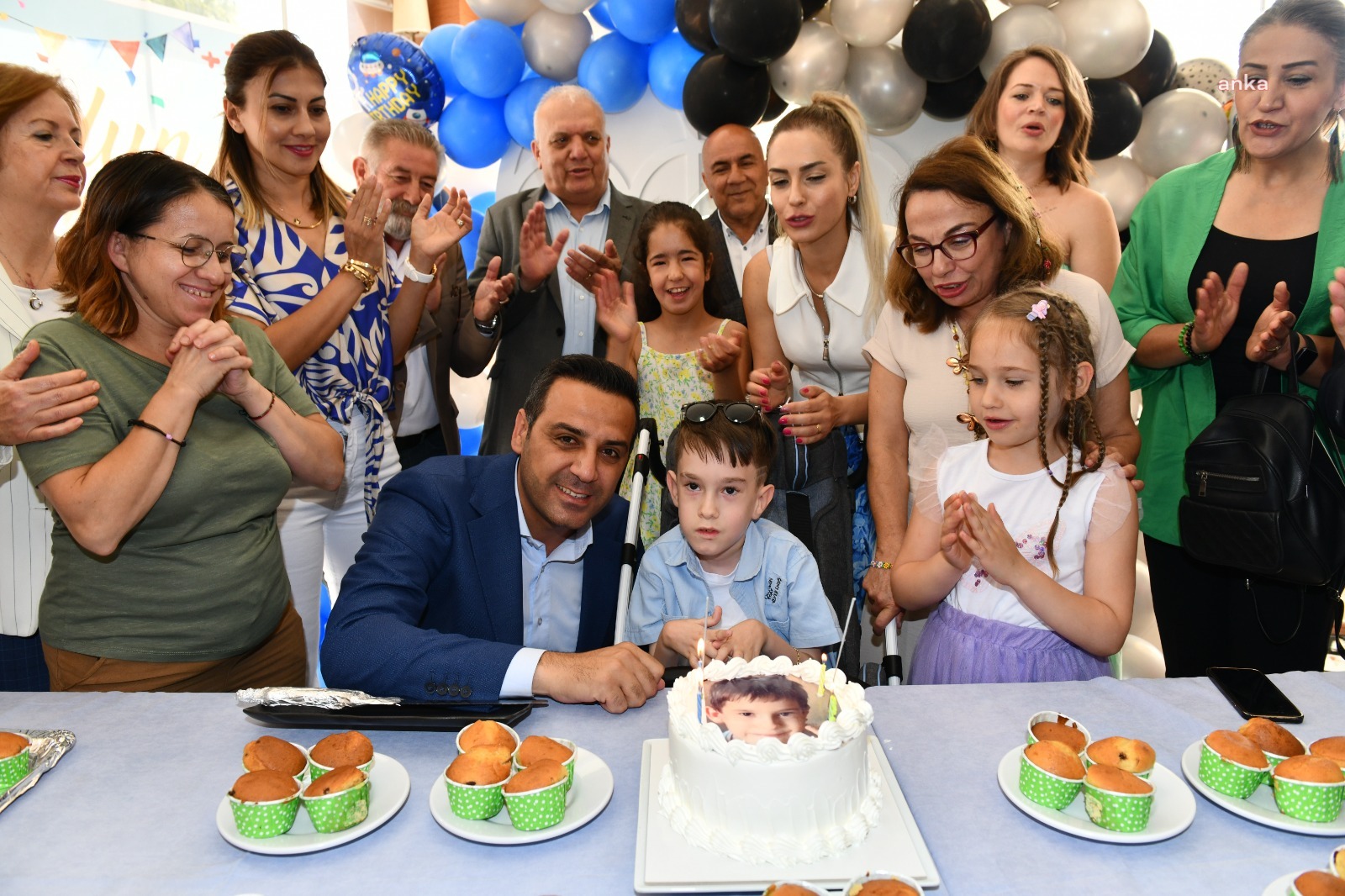 ÇİĞLİ BELEDİYE BAŞKANI YILDIZ’DAN SMA HASTASI DORUK’A DOĞUM GÜNÜ SÜRPRİZİ