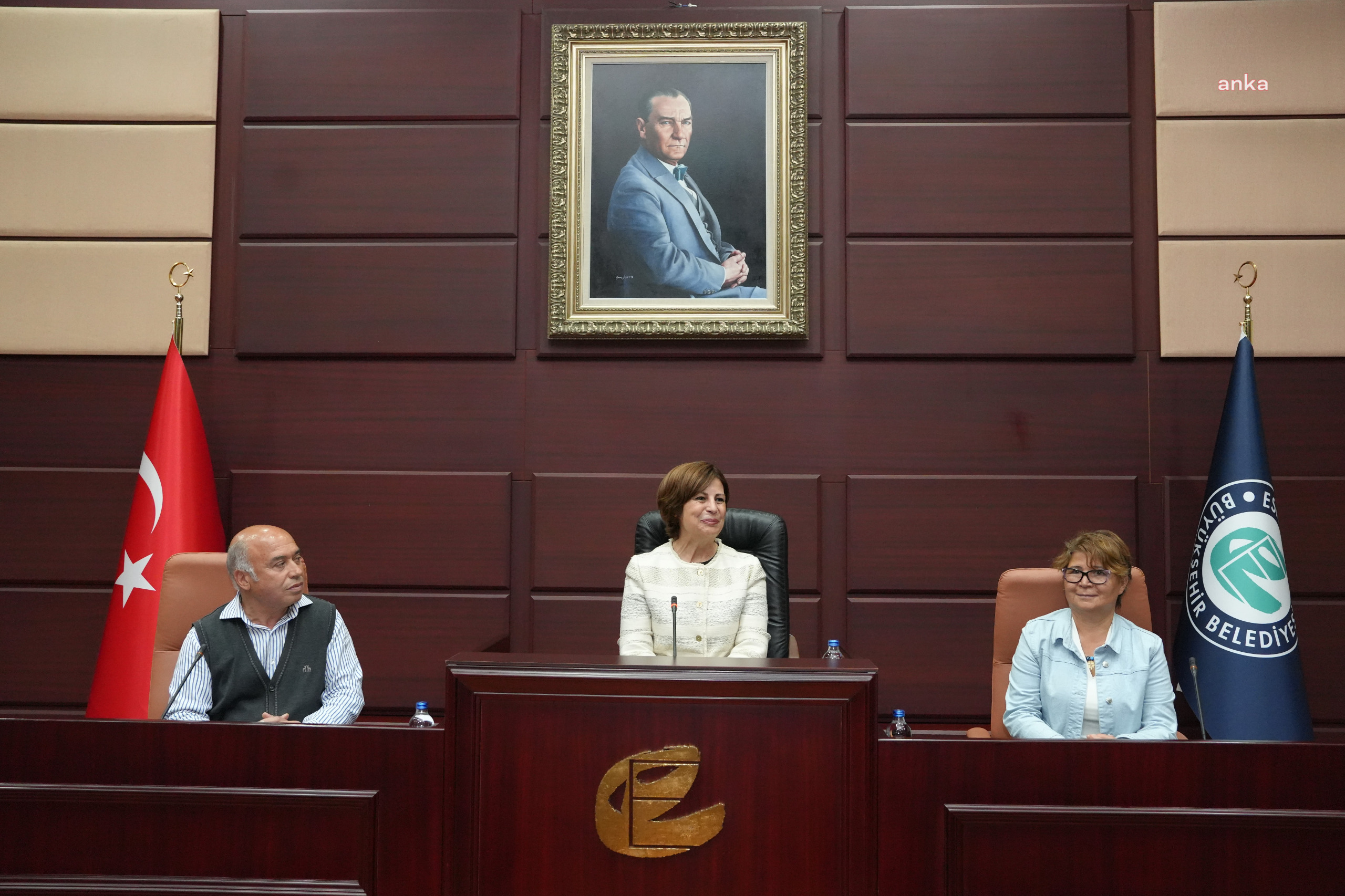 ESKİŞEHİR BÜYÜKŞEHİR BELEDİYE BAŞKANI ÜNLÜCE: “EMEKLİLERİMİZİN HER ZAMAN YANINDAYIZ”