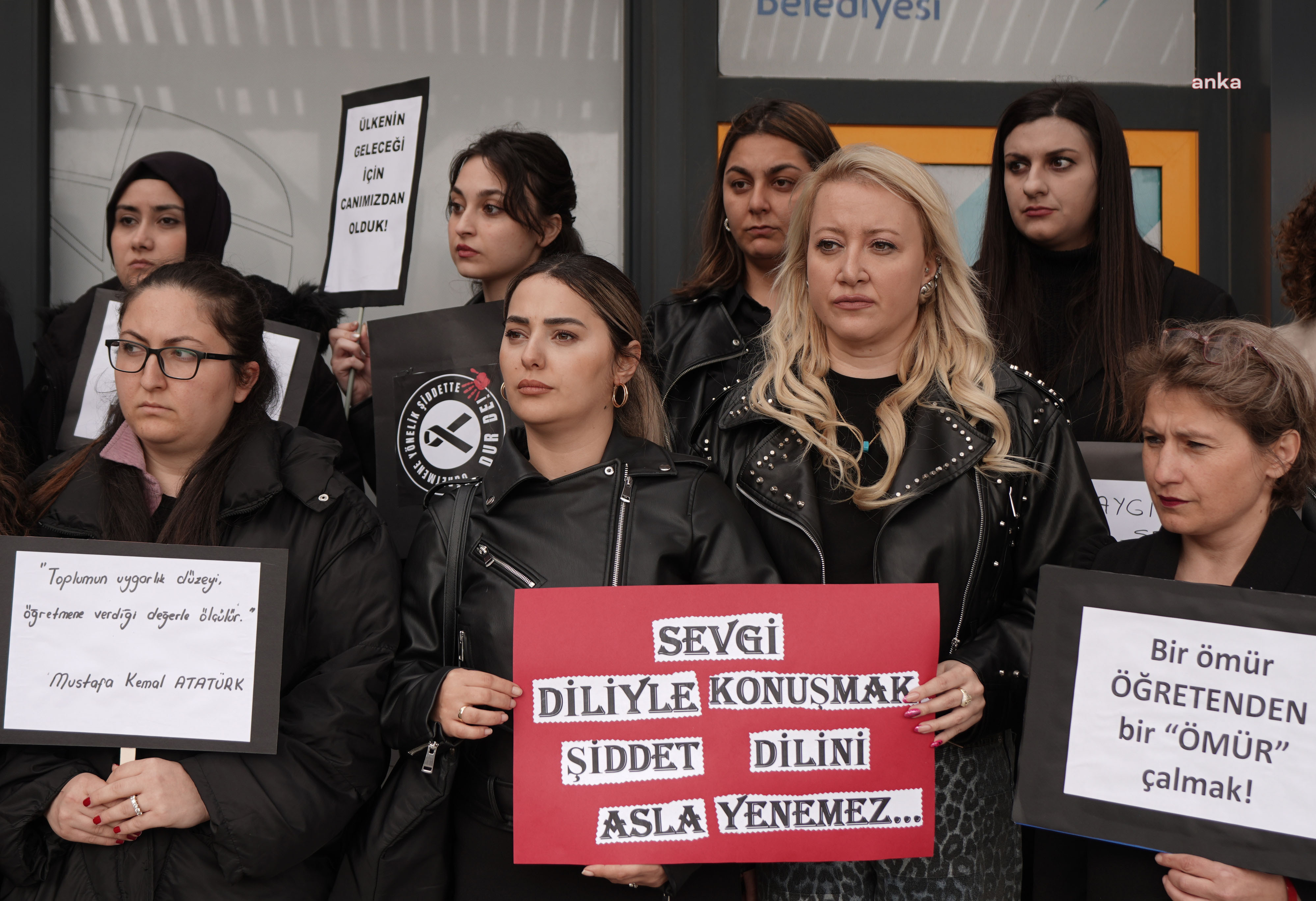 BEYLİKDÜZÜ BELEDİYESİ'NİN EĞİTİMCİLERİ,  ÖLDÜRÜLEN OKUL MÜDÜRÜ İBRAHİM OKTUGAN’I ANDI