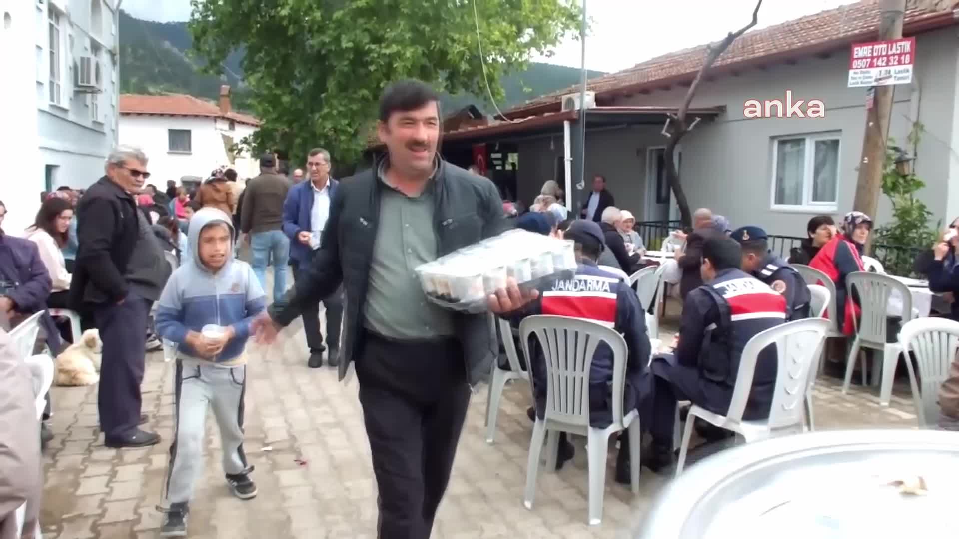 BURHANİYE'DE DÜZENLENEN GELENEKSEL ÇİFTÇİ HAYRI YÜZLERCE VATANDAŞI BULUŞTURDU