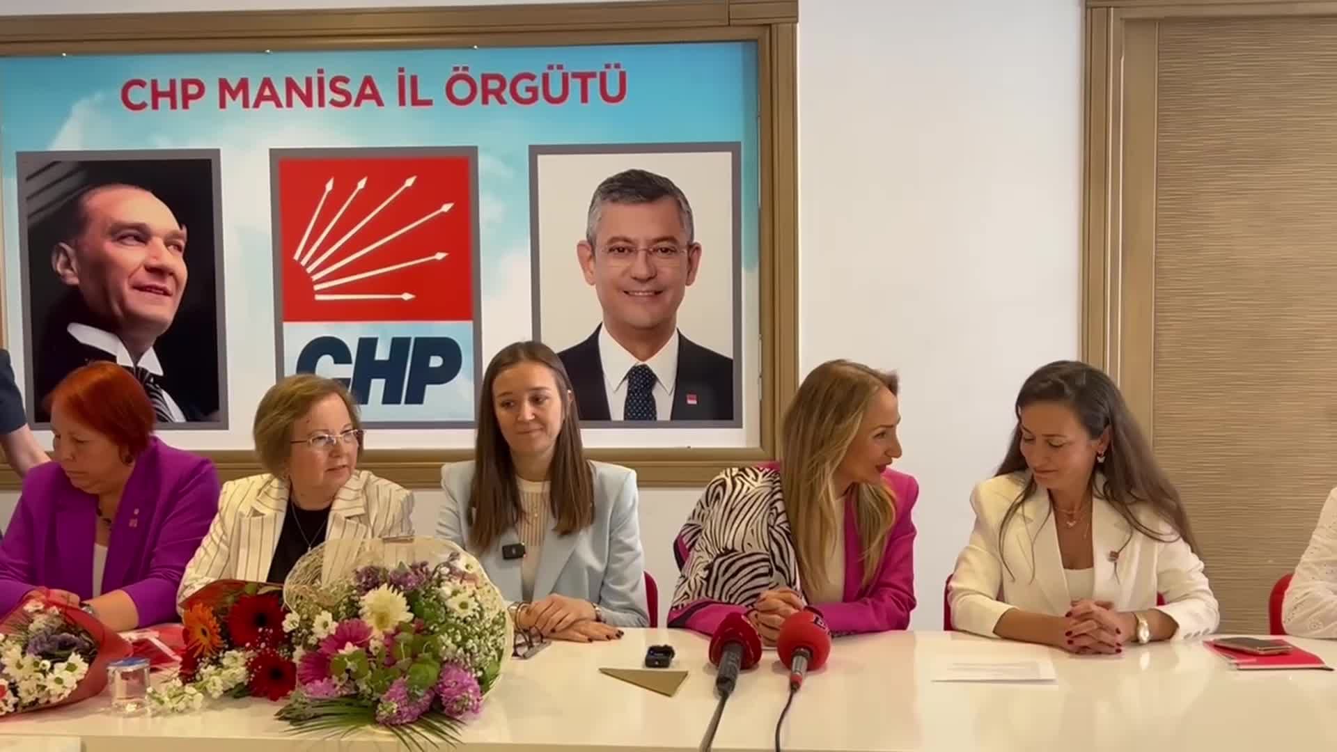 AYLİN NAZLIAKA: "AK PARTİ İKTİDARINDA KADINLARA KULUÇKA MAKİNESİ MUAMELESİ YAPILIYOR"