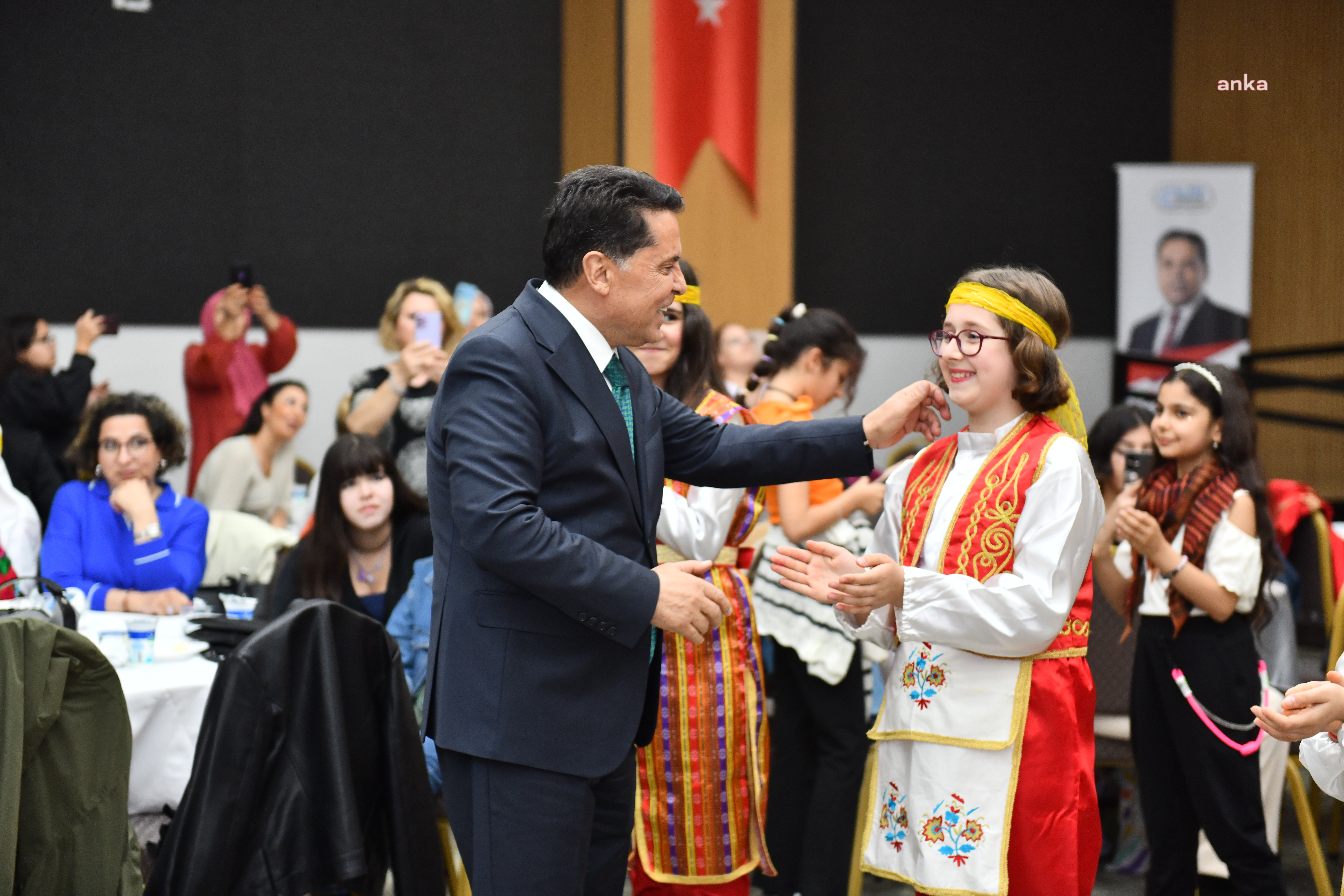 ESENYURT BELEDİYE BAŞKANI ÖZER, “SIRA GECESİ”NE KATILDI