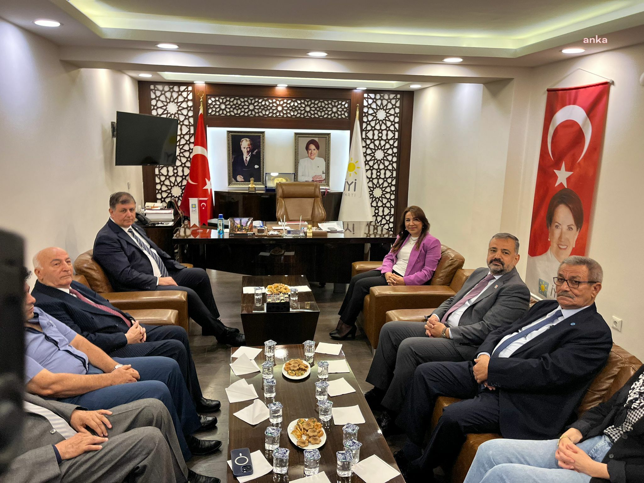 CEMİL TUGAY’DAN İYİ PARTİ’YE ZİYARET: “5 YIL HEP BERABER ÇALIŞACAĞIZ”