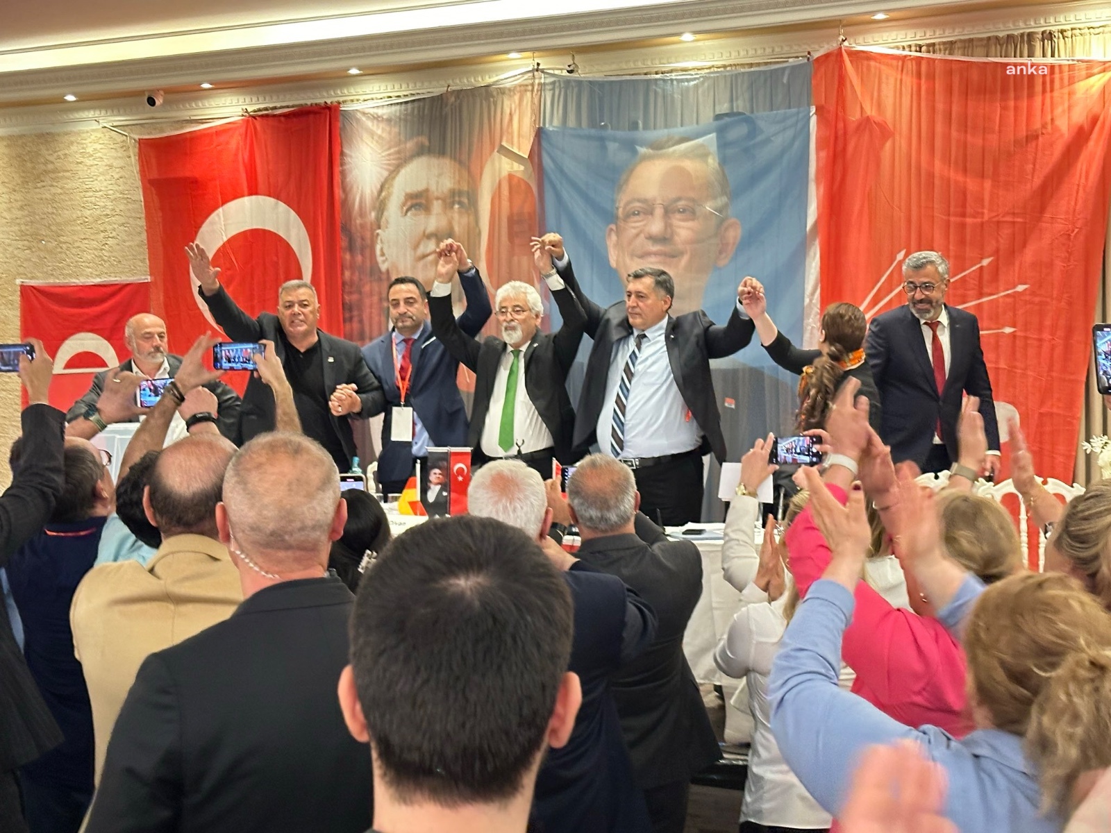 CHP ALMANYA BİRLİKLERİ FEDERASYONU’NUN YENİ BAŞKANI ÖZGÜR UÇMA OLDU