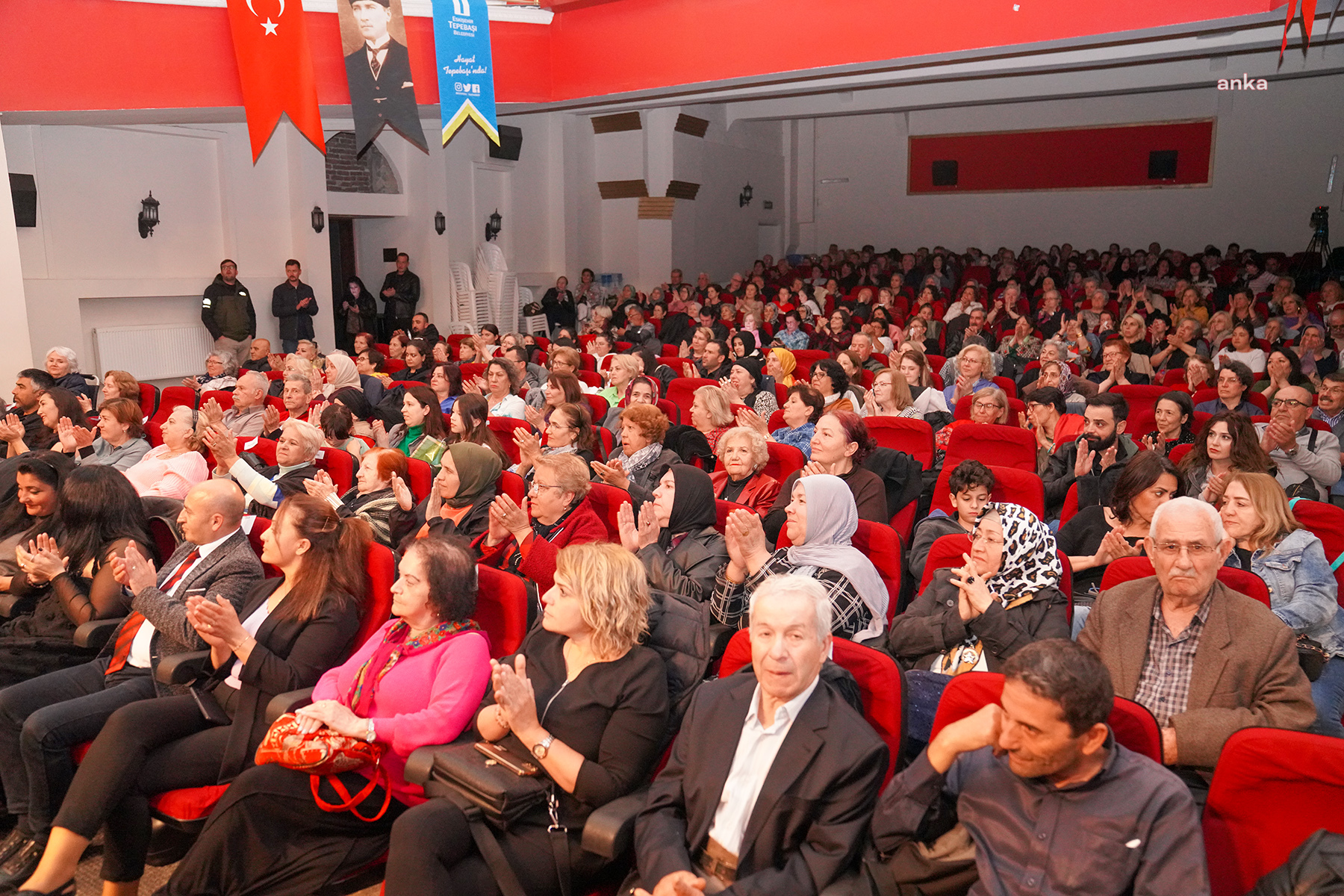 TEPEBAŞI BELEDİYESİ TÜRK HALK MÜZİĞİ TOPLULUĞU ANNELER İÇİN SÖYLEDİ