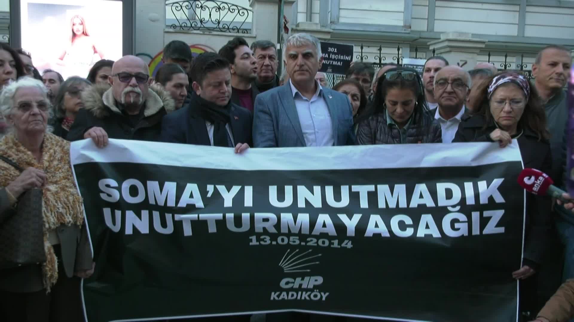 CHP KADIKÖY İLÇE TEŞKİLATI, SOMA MADEN FACİASINDA HAYATINI KAYBEDEN İŞÇİLERİ ANDI