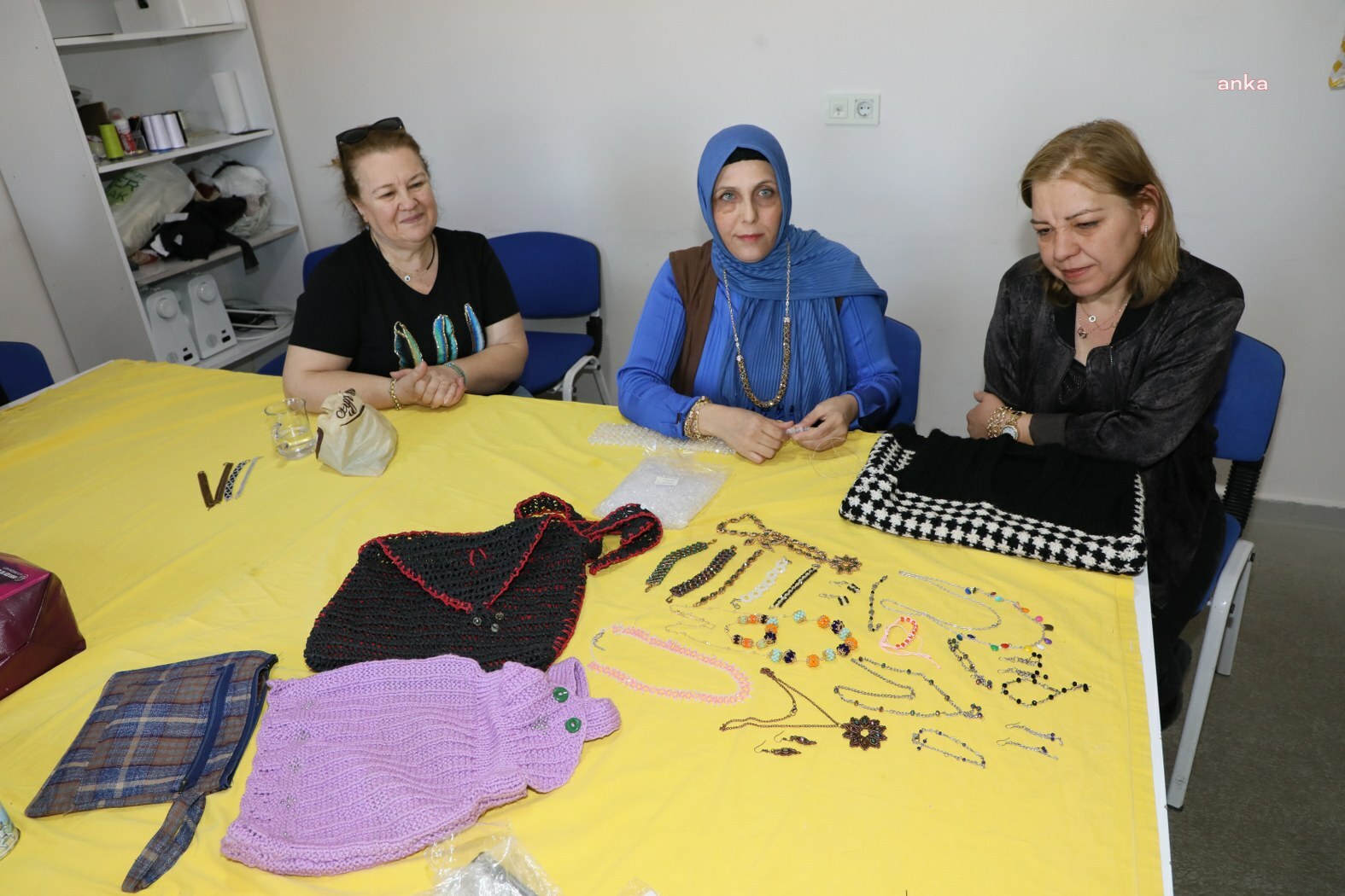 YUNUSEMRE BELEDİYESİ KURSİYERİ MEMNUNE GÜL’ÜN ÜRÜNLERİ BEĞENİ TOPLUYOR