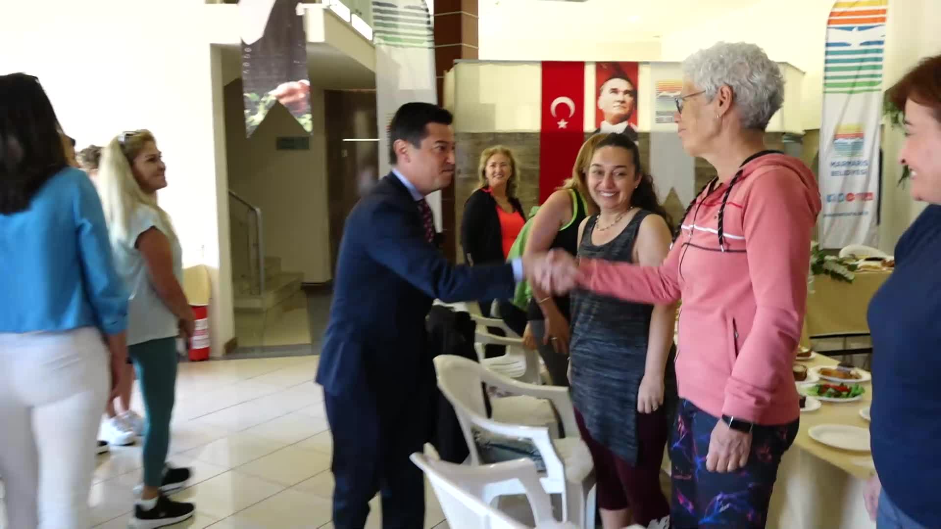 MARMARİS BELEDİYE BAŞKANI ÜNLÜ, KADIN KURSİYERLERLE KAHVALTIDA BULUŞTU