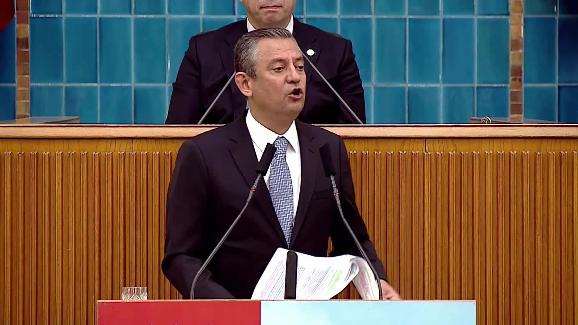ÖZGÜR ÖZEL: "BUGÜN AĞIR BİR TARIM VE GIDA KRİZİ İLE KARŞI KARŞIYAYIZ"