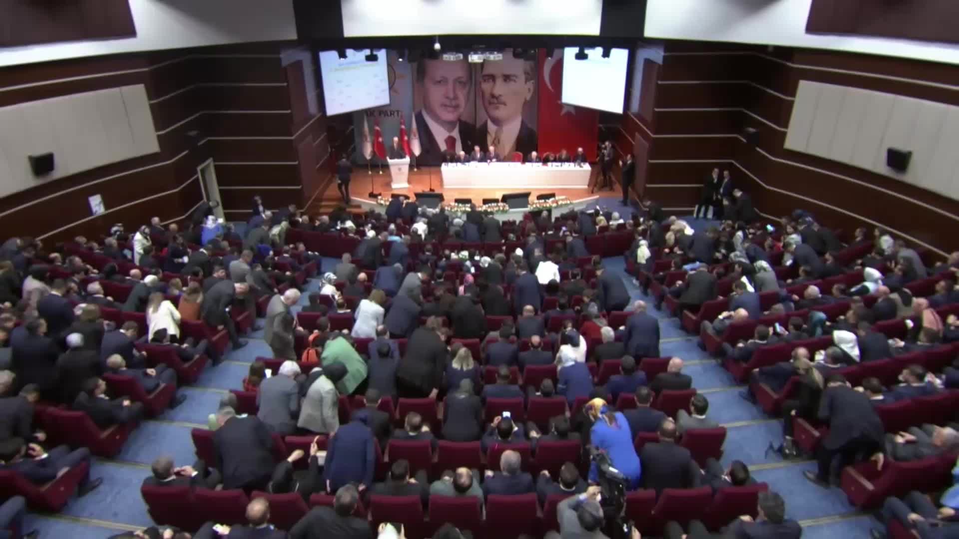 ERDOĞAN'DAN 'YENİLENME' MESAJI: ''BİZİM AK PARTİ'DEN GÜÇ DEVŞİRECEK  İSİMLERE DEĞİL AK PARTİ'YE GÜÇ KATACAK ŞAHSİYETLERE İHTİYACIMIZ VAR''