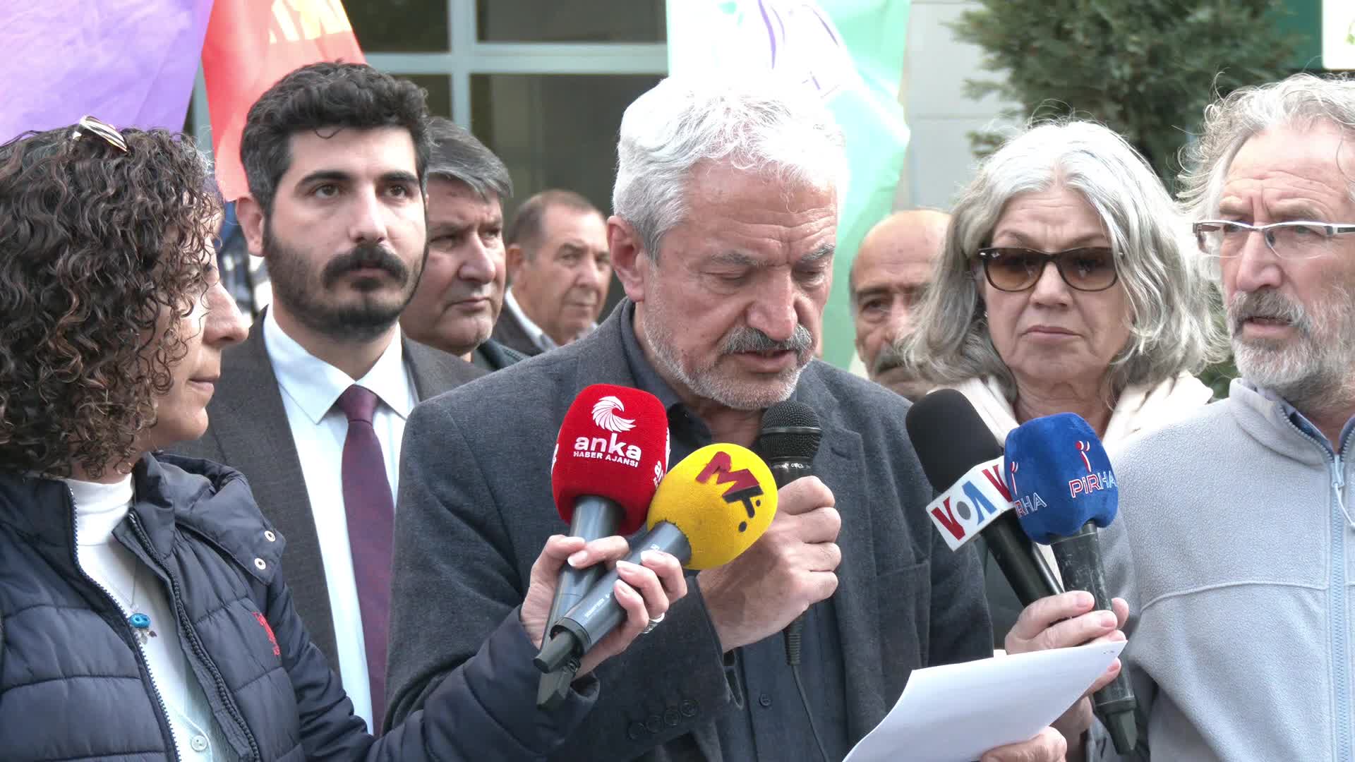 DEM PARTİ ANKARA İL ÖRGÜTÜ’NDEN KOBANİ AÇIKLAMASI: ”BU ÇIKMAZDAN GERİ DÖNÜN, DİYALOG VE MÜZAKERELERİN, BARIŞIN ÖNÜNÜ AÇIN”