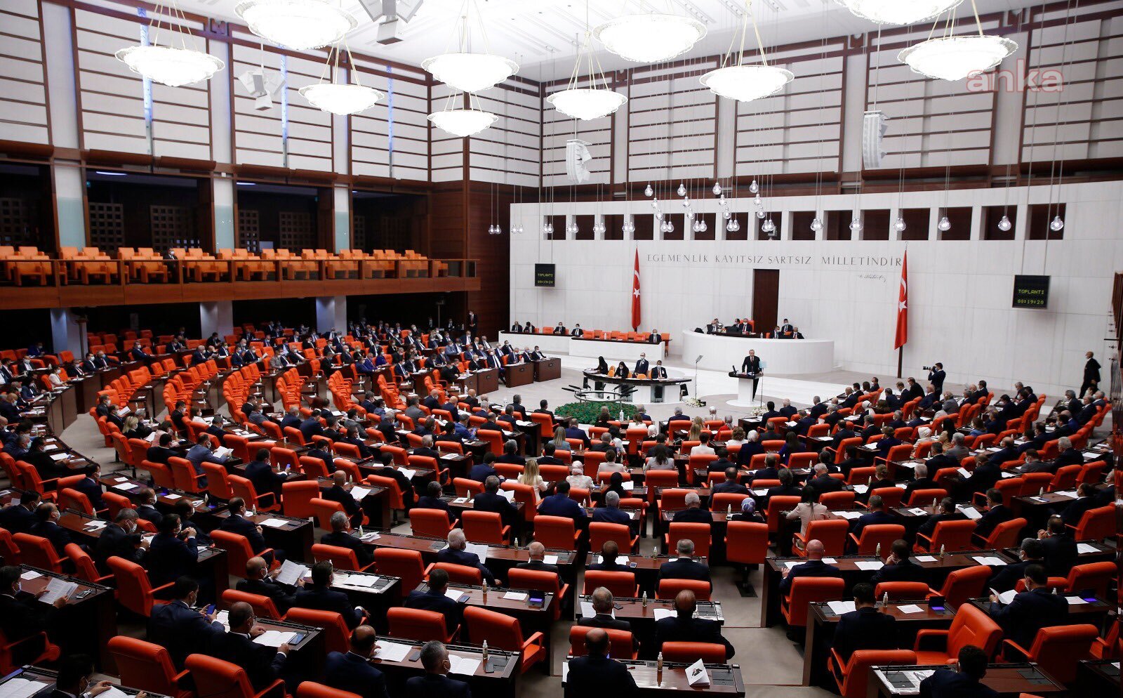IRAK VE SURİYE'YE İLİŞKİN TEZKERE TBMM GENEL KURULU'NDA KABUL EDİLDİ
