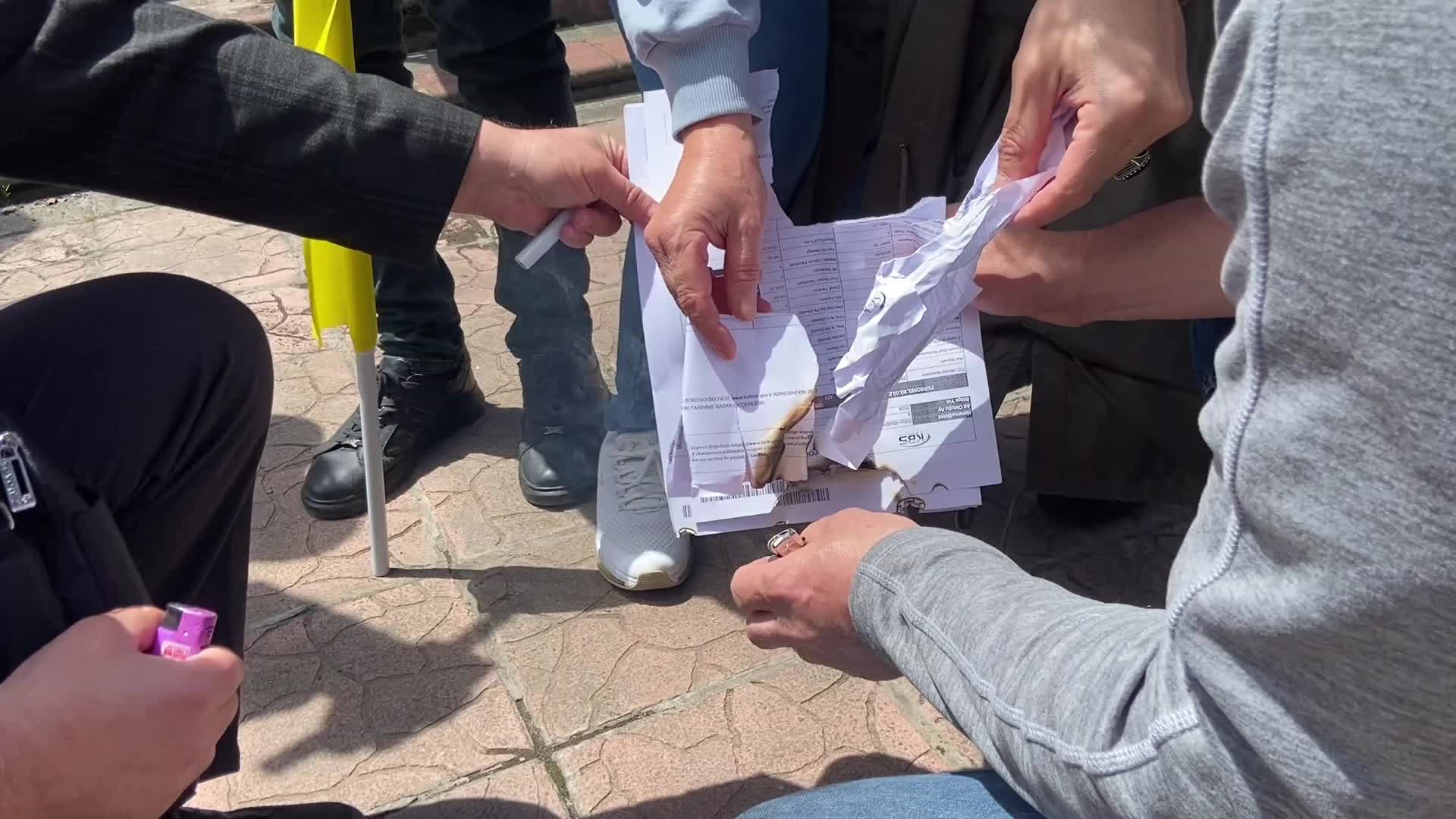 BES TRABZON ŞUBESİ: "İKTİDAR SÖZDE TASARRUF PROGRAMIYLA KAMU EMEKÇİLERİNİN KAZANILMIŞ HAKLARINA GÖZ DİKMEKTEDİR"