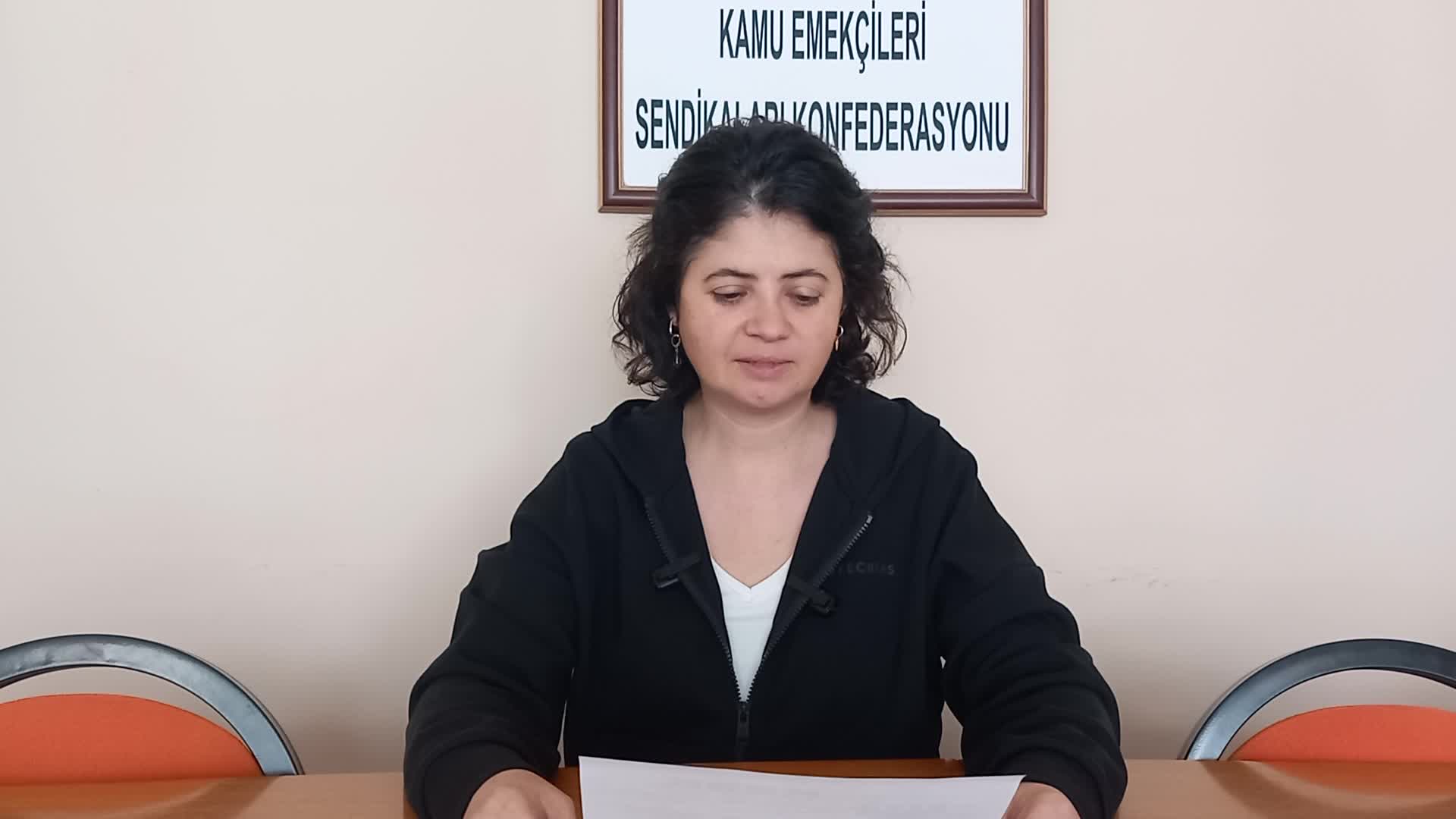 KESK SAMSUN KADIN MECLİSİ: "İKTİDARIN POLİTİKALARI YÜZÜNDEN GELECEĞİMİZ VE KADINLARIMIZIN HAYATLARI YOK OLUYOR"