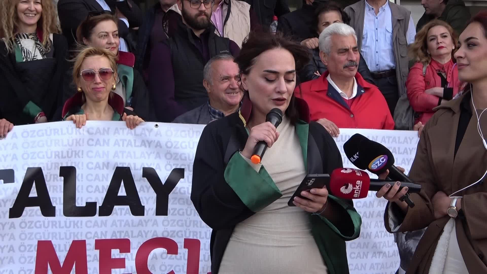 CAN ATALAY İÇİN ADALET NÖBETİ: "CAN'IN DIŞARDA OLMASI DEMEK DEPREM YARALARININ ARAŞTIRILMASI DEMEK"