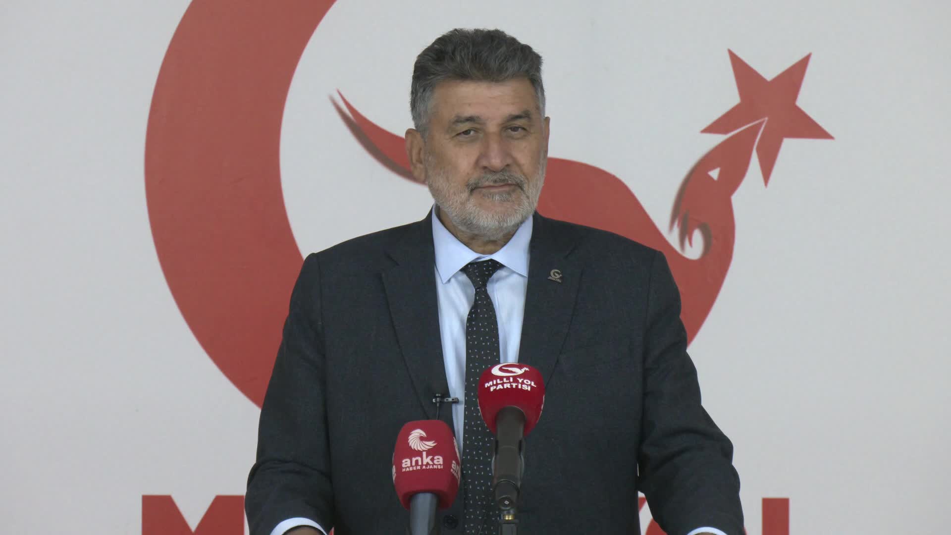 MİLLİ YOL PARTİSİ GENEL BAŞKANI ÇAYIR: "NE ZAMAN ÇAMURA BATSALAR AKILLARINA MİLLETİN KEMERİNİ SIKMAK GELİYOR, KENDİLERİ KEMERSİZ YAŞIYOR"