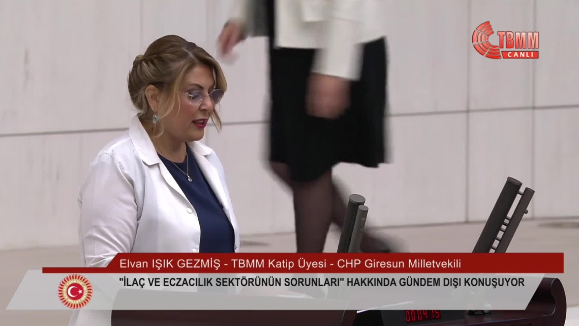 TBMM’DE ‘PARMAK SALLAMA’  TARTIŞMASI... TBMM BAŞKANVEKİLİ ÖNDER’DEN AKP’Lİ ÇELEBİ’YE: KİME PARMAK SALLIYORSUN, BEN PARMAK SALLANACAK ADAM DEĞİLİM