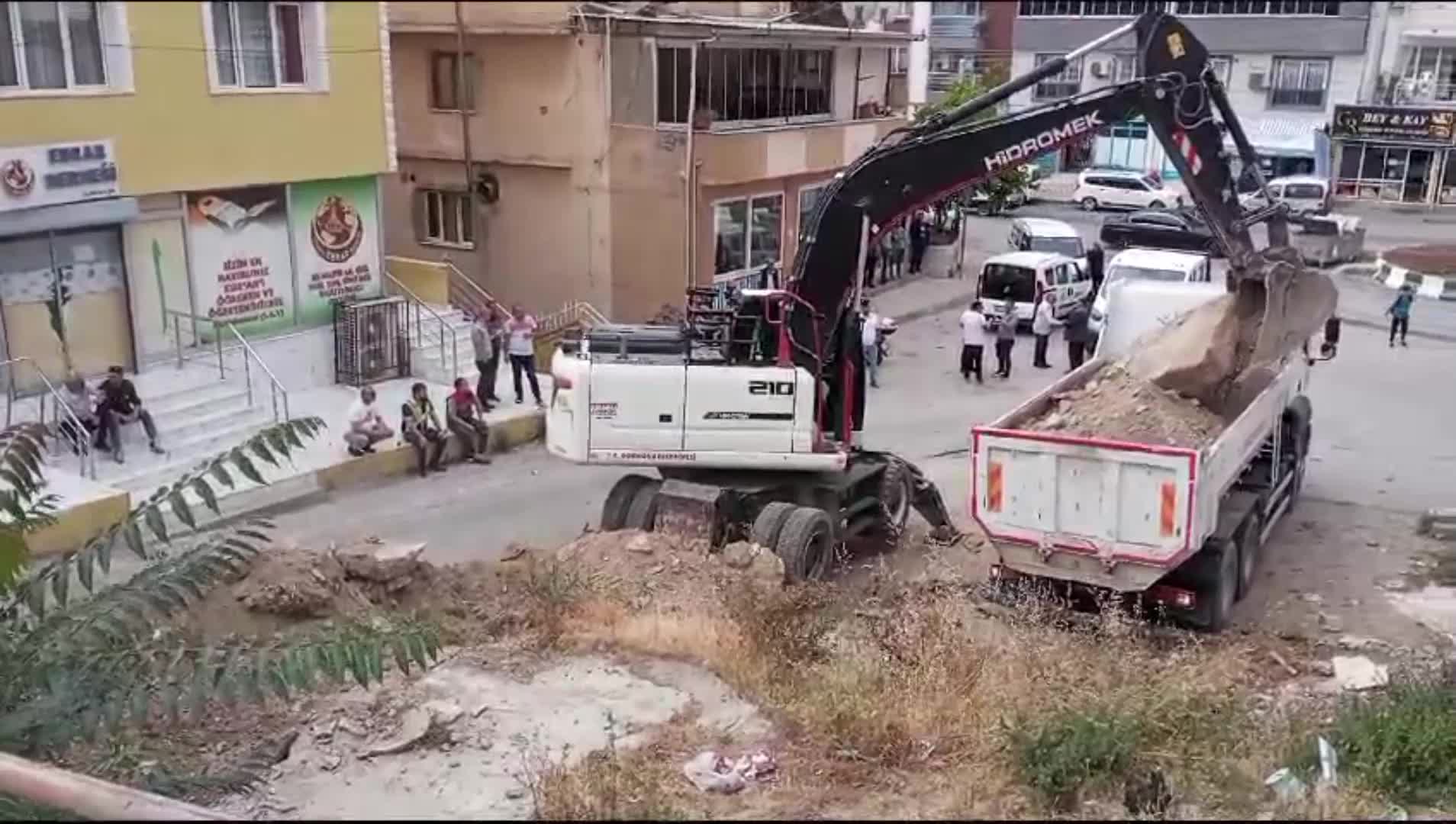 BORNOVA’DA SORUNLARA HIZLI ÇÖZÜM