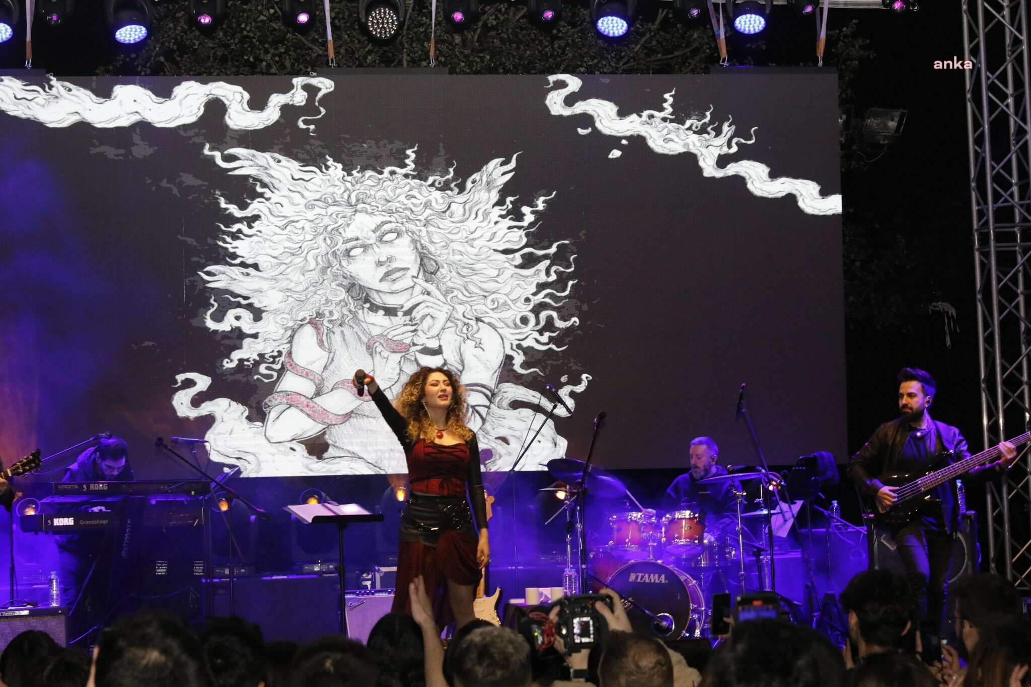 BEŞİKTAŞ GENÇLİK FESTİVALİ KONSERLERİ DEVAM EDİYOR