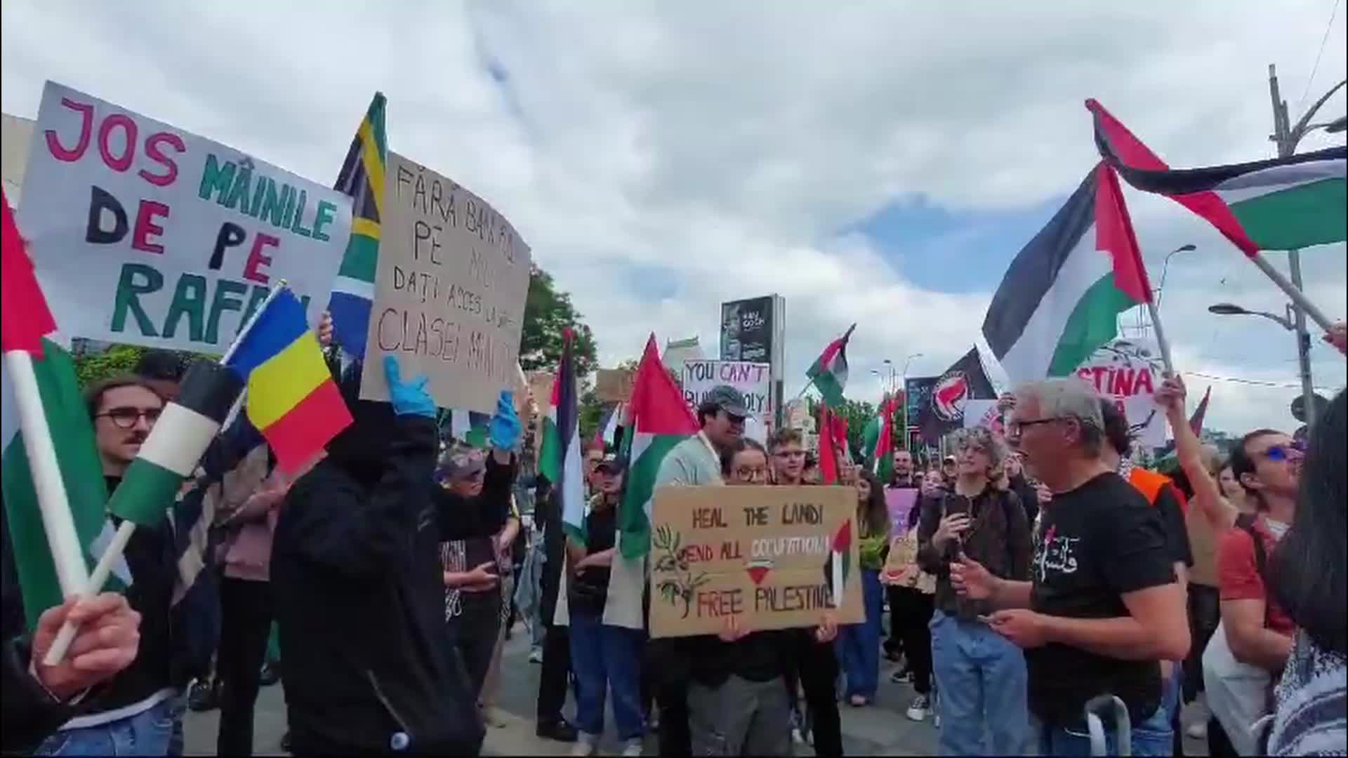 BÜKREŞ'TE FİLİSTİNLİLER'DEN "NAKBA" PROTESTOSU