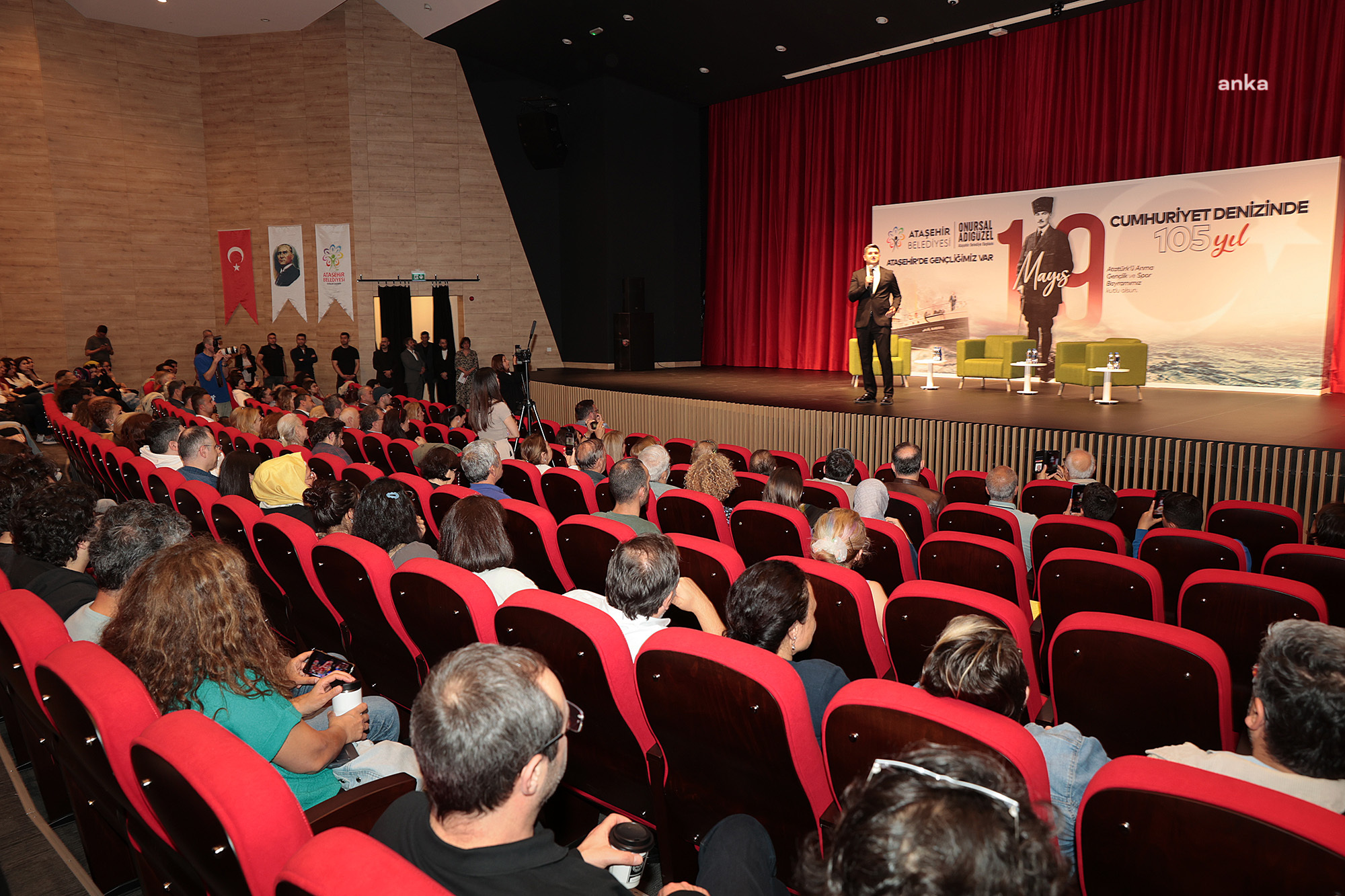 ATAŞEHİR’DE “CUMHURİYET DENİZİNDE 105 YIL” SÖYLEŞİSİ