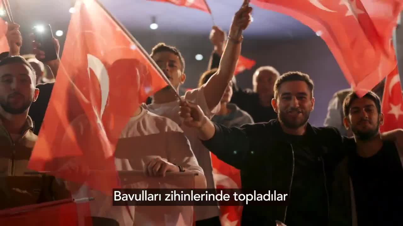 CHP LİDERİ ÖZGÜR ÖZEL'DEN "19 MAYIS" MESAJI: "ATILAN O İLK ADIMIN İZİNDEN YÜRÜYOR VE MÜCADELE EDİYORUZ"