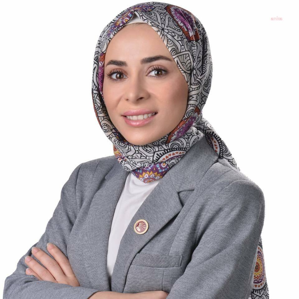 SEVGİ KILIÇ'TAN "19 MAYIS" MESAJI: "GELİN HEP BİRLİKTE ATATÜRK'ÜN GÖSTERDİĞİ AYDINLIK İSTİKAMETTE YÜRÜYELİM"