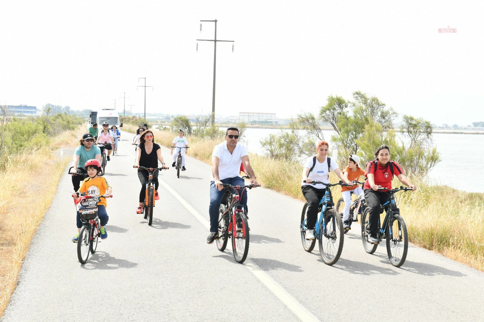 ÇİĞLİ'DE 19 MAYIS'A ÖZEL BİSİKLET TURU