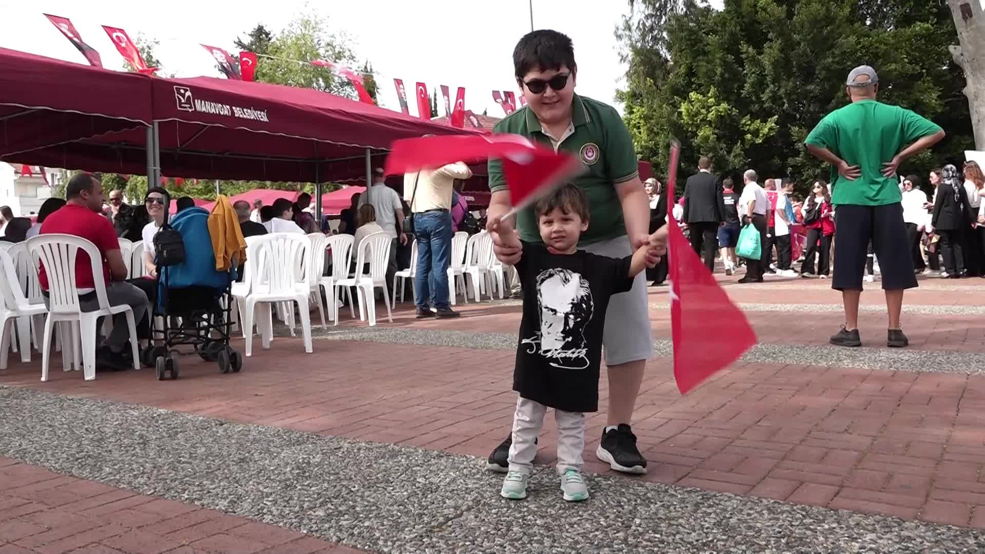 MANAVGAT'TA 19 MAYIS KUTLAMASI