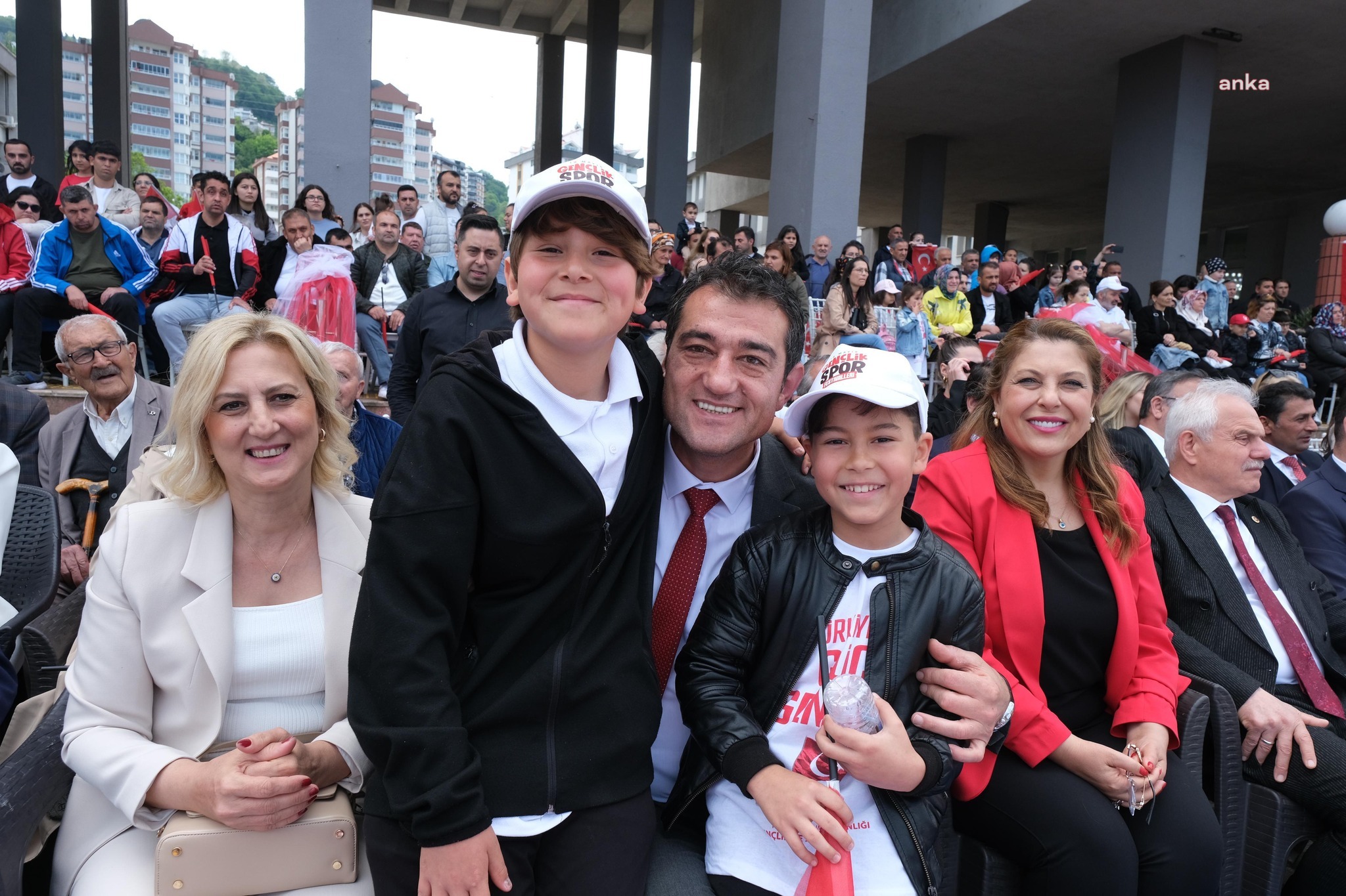 GİRESUN BELEDİYE BAŞKANI KÖSE, 19 MAYIS KUTLAMALARINA KATILDI