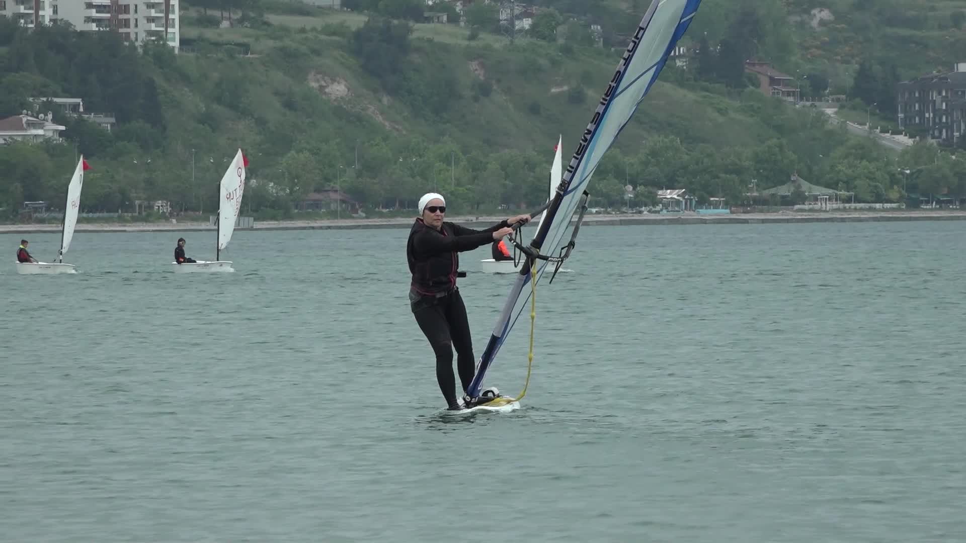 BÜYÜKÇEKMECE’DE “19 MAYIS SU SPORLARI FESTİVALİ” HEYECANA SAHNE OLDU