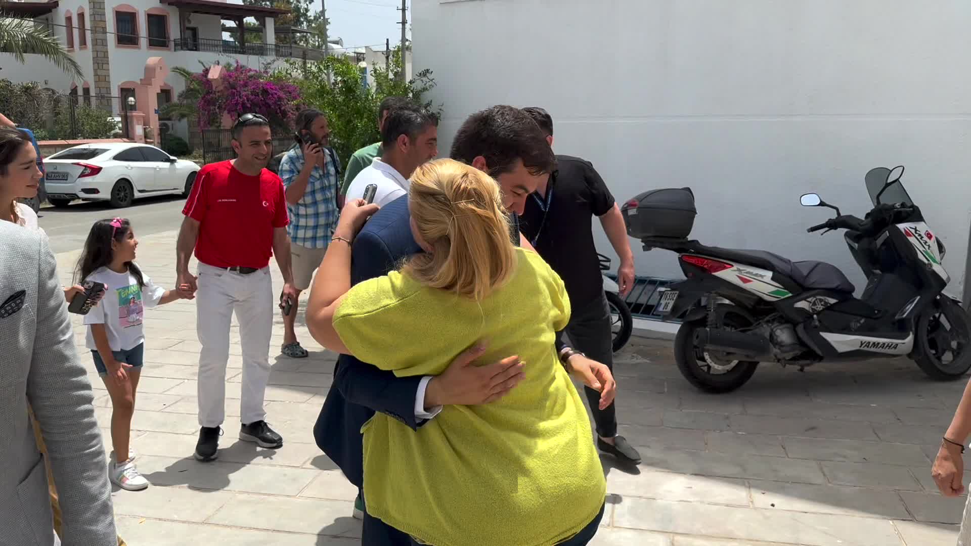 BODRUM BELEDİYE BAŞKANI MANDALİNCİ, GENÇ SPORCULARLA ANTRENMAN YAPTI