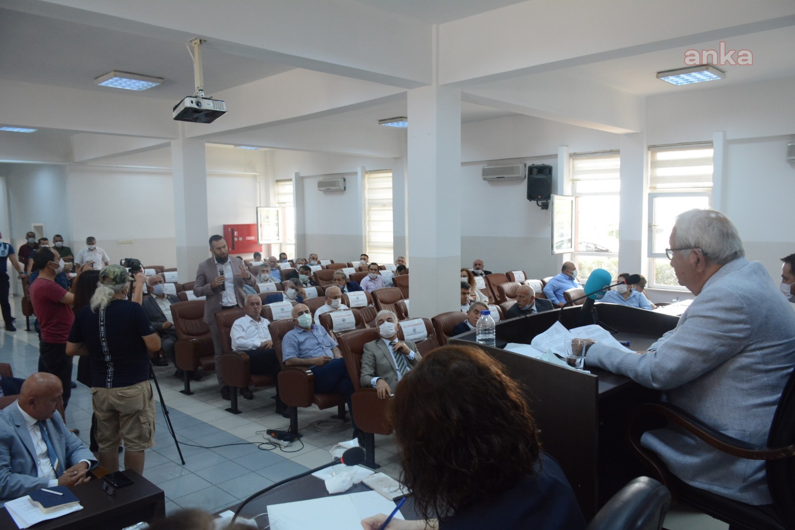 KDZ. EREĞLİ'DE BALIKÇI LOKANTALARI SORUNUNUN ÇÖZÜMÜ İÇİN BELEDİYE MECLİSİ'NDEN KARAR ÇIKTI