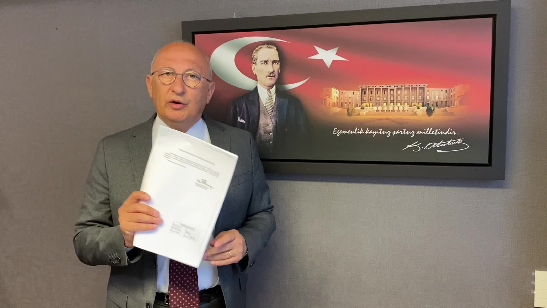 Türkiye, Somali'ye 5 bin metrekarelik arsa hibe etti.. Çakırözer: "Ortada bir kamunun zararı olursa bunun hesabını kim ödeyecek, nasıl hesap soracağız""