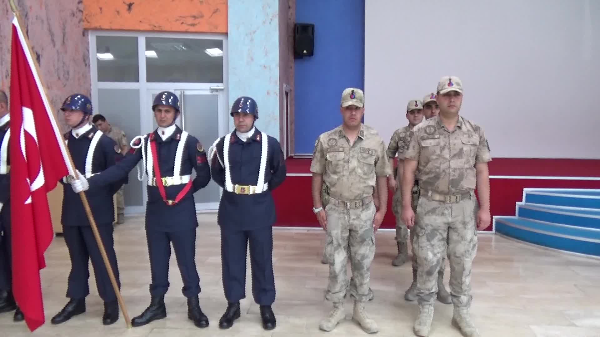 Iğdır'da engellilerin bir günlük askerlik heyecanı