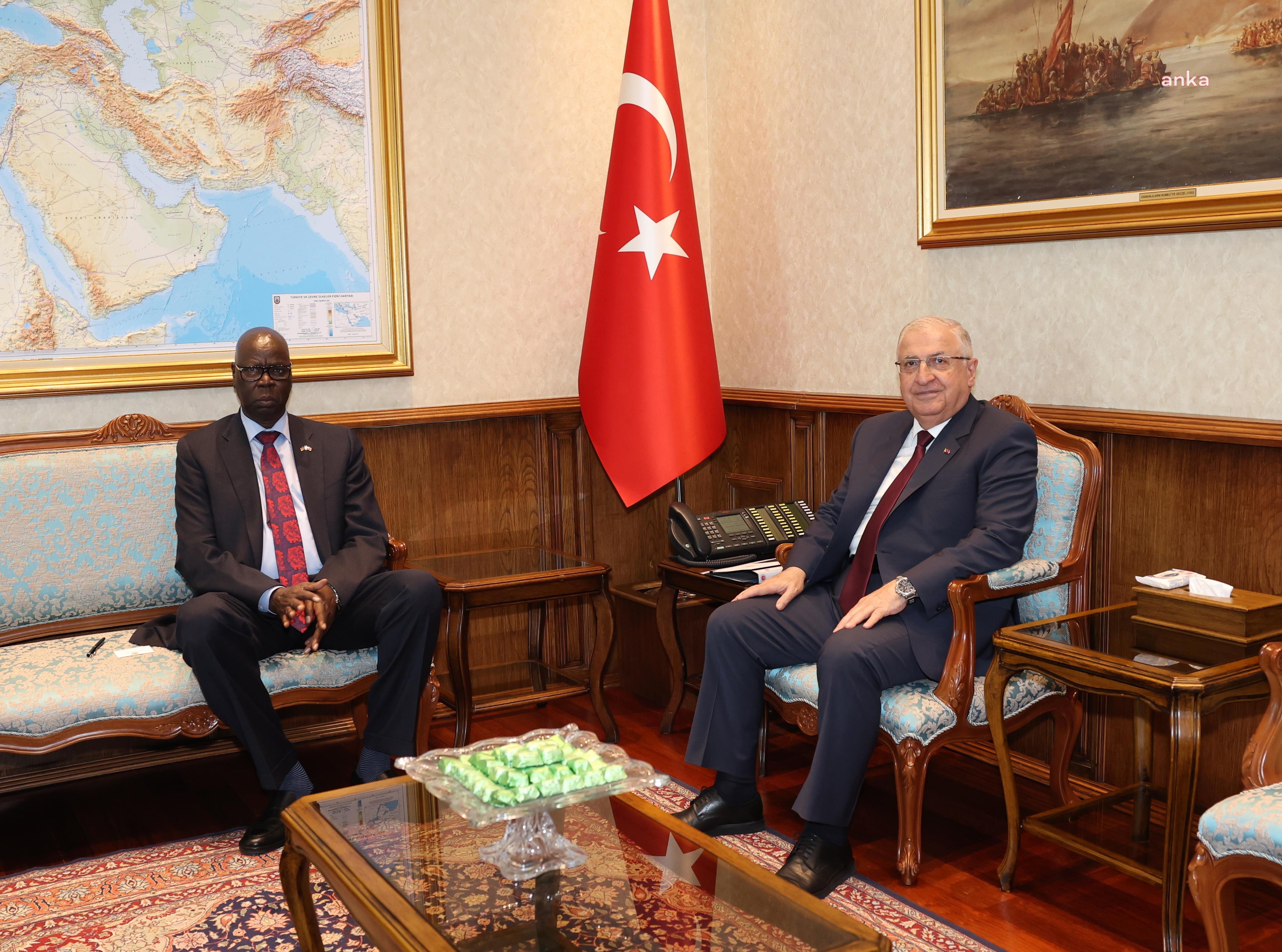 Bakan Güler, Güney Sudan'ın Ankara Büyükelçisi Thiep'i kabul etti