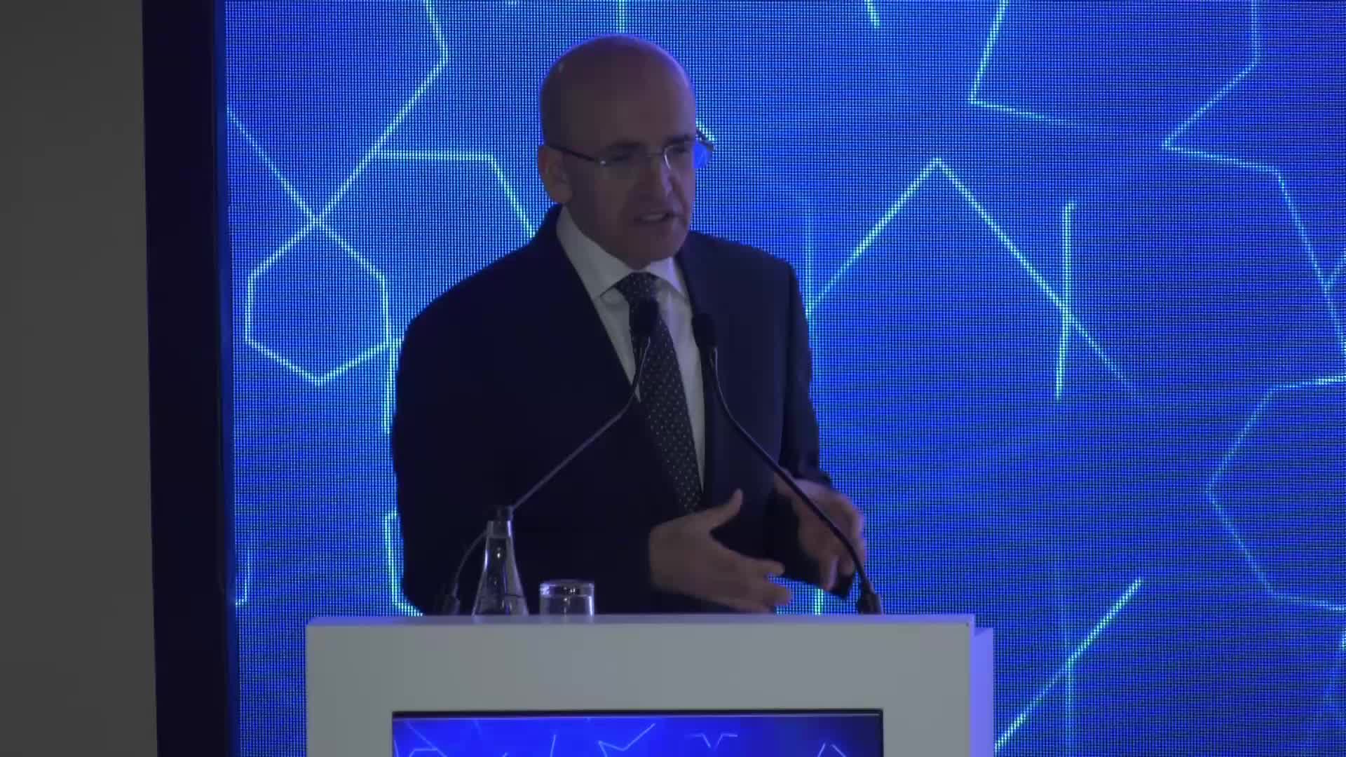 Hazine ve Maliye Bakanı Şimşek: “Geçen sene müdahale etmeseydik vatandaşımız 40 milyar dolar altın ithal edecekti”