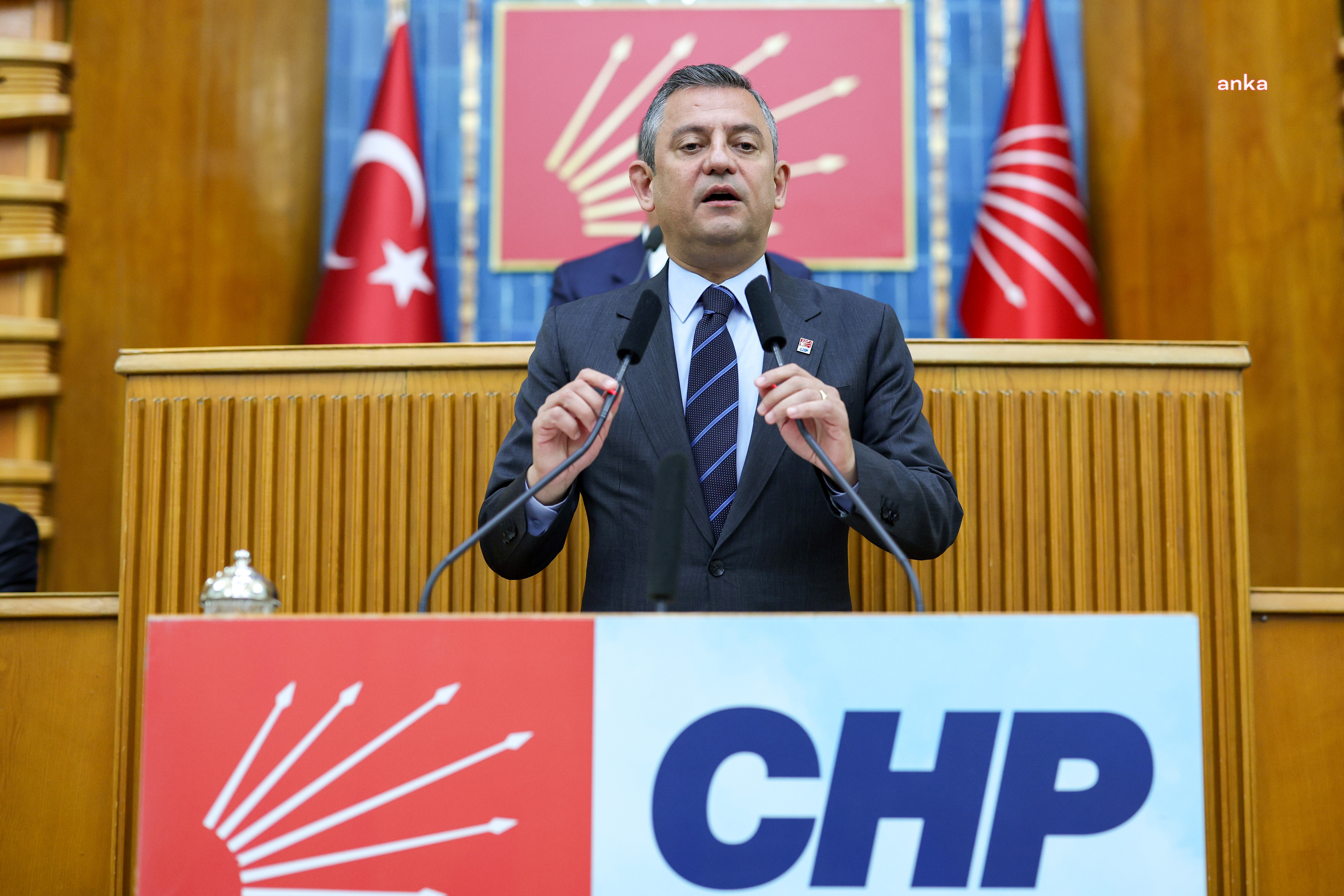 Özgür Özel: "CHP olarak staj ve çıraklık sigortası mağdurlarının yanlarında durmaya devam edeceğiz"