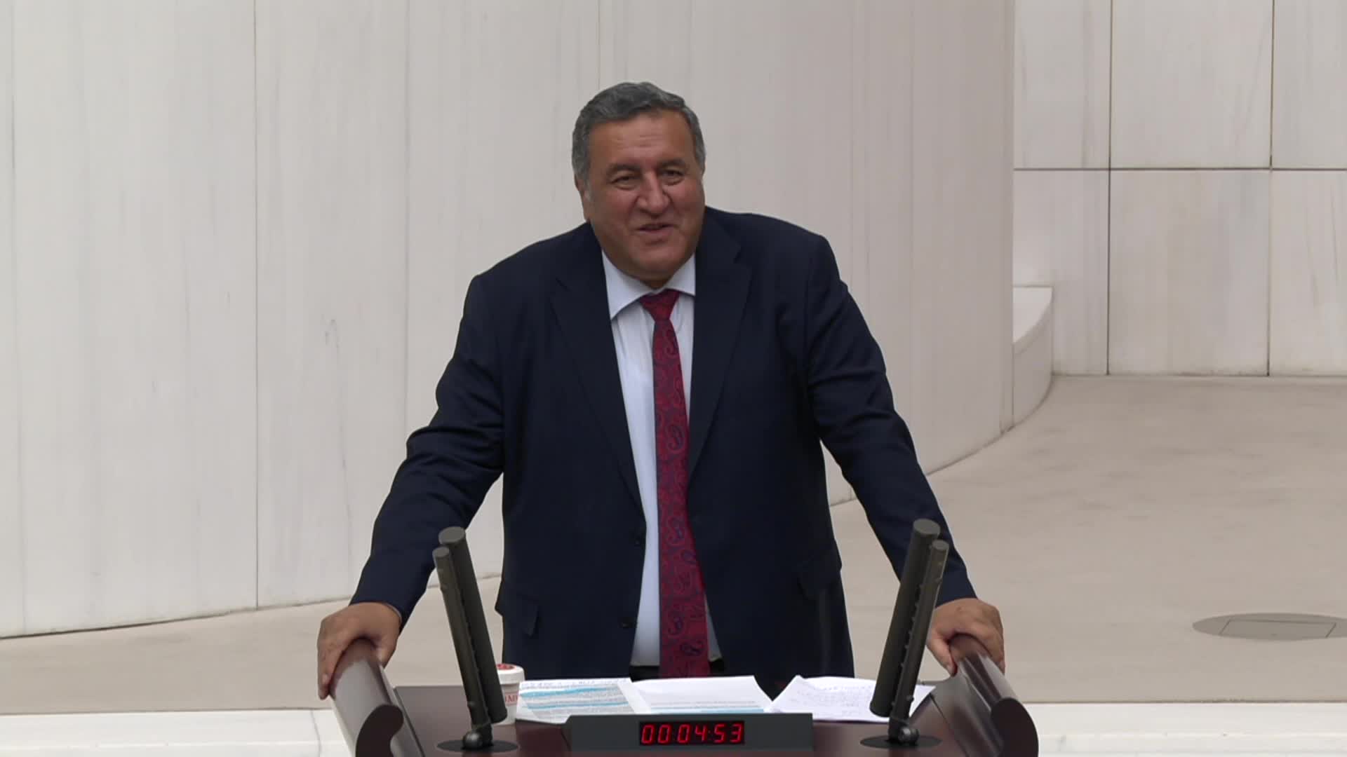 Ömer Fethi Gürer: "Özel sektörün olmadığı yerde yeniden devletin varlığını sağlayalım"