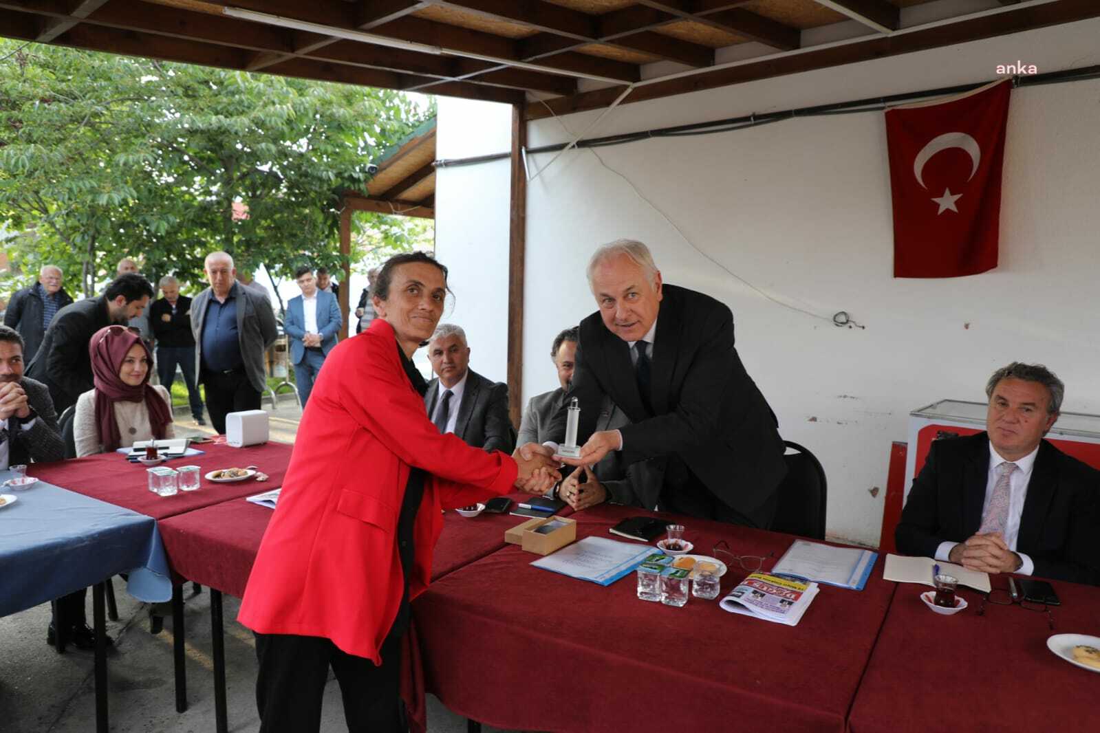 Beykoz Belediye Başkanı Köseler, Anadolu Feneri sakinleri ile bir araya geldi