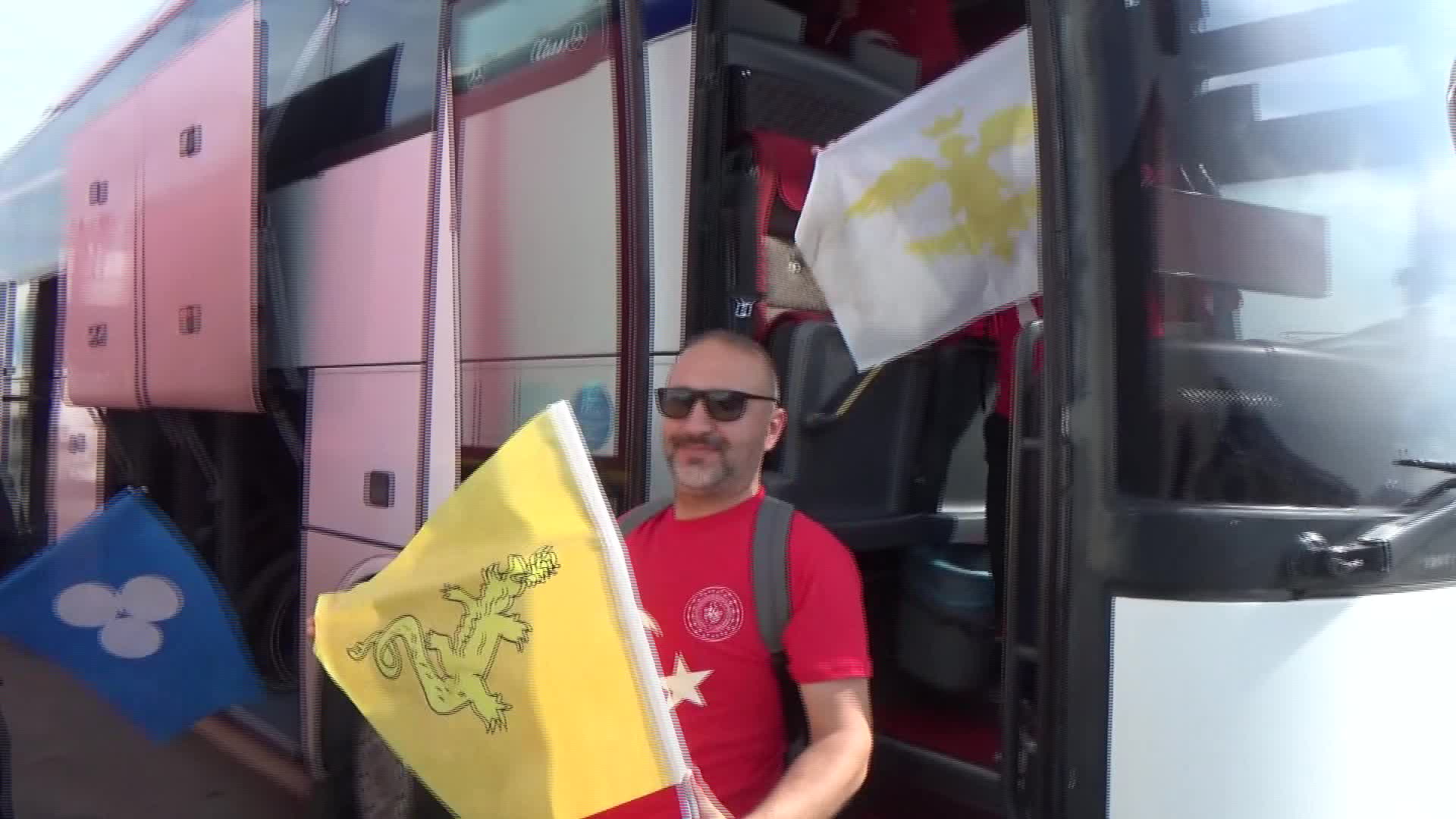 Şehitler için 22 km pedal çevirdiler