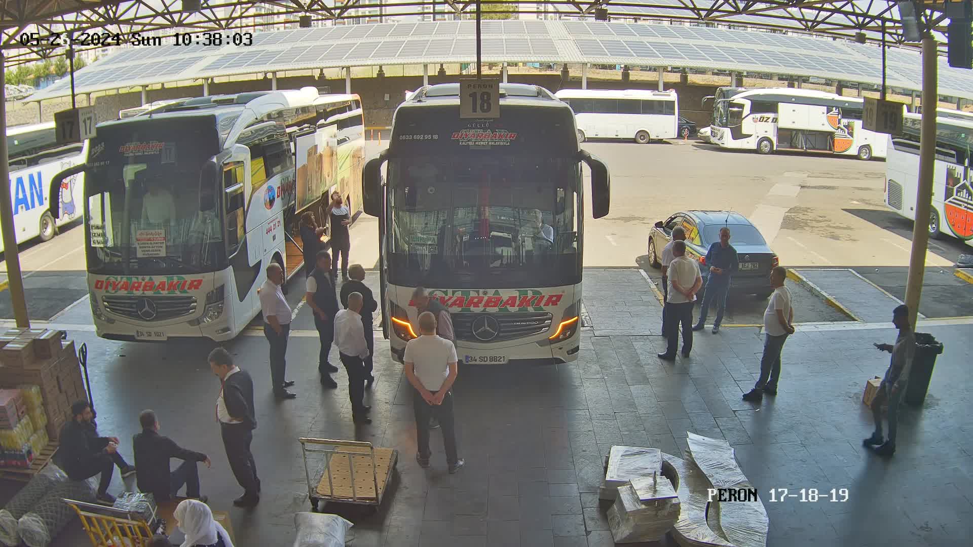 10 kişinin öldüğü trafik kazasına neden olan otobüsün Diyarbakır otogarından çıkış anları ortaya çıktı