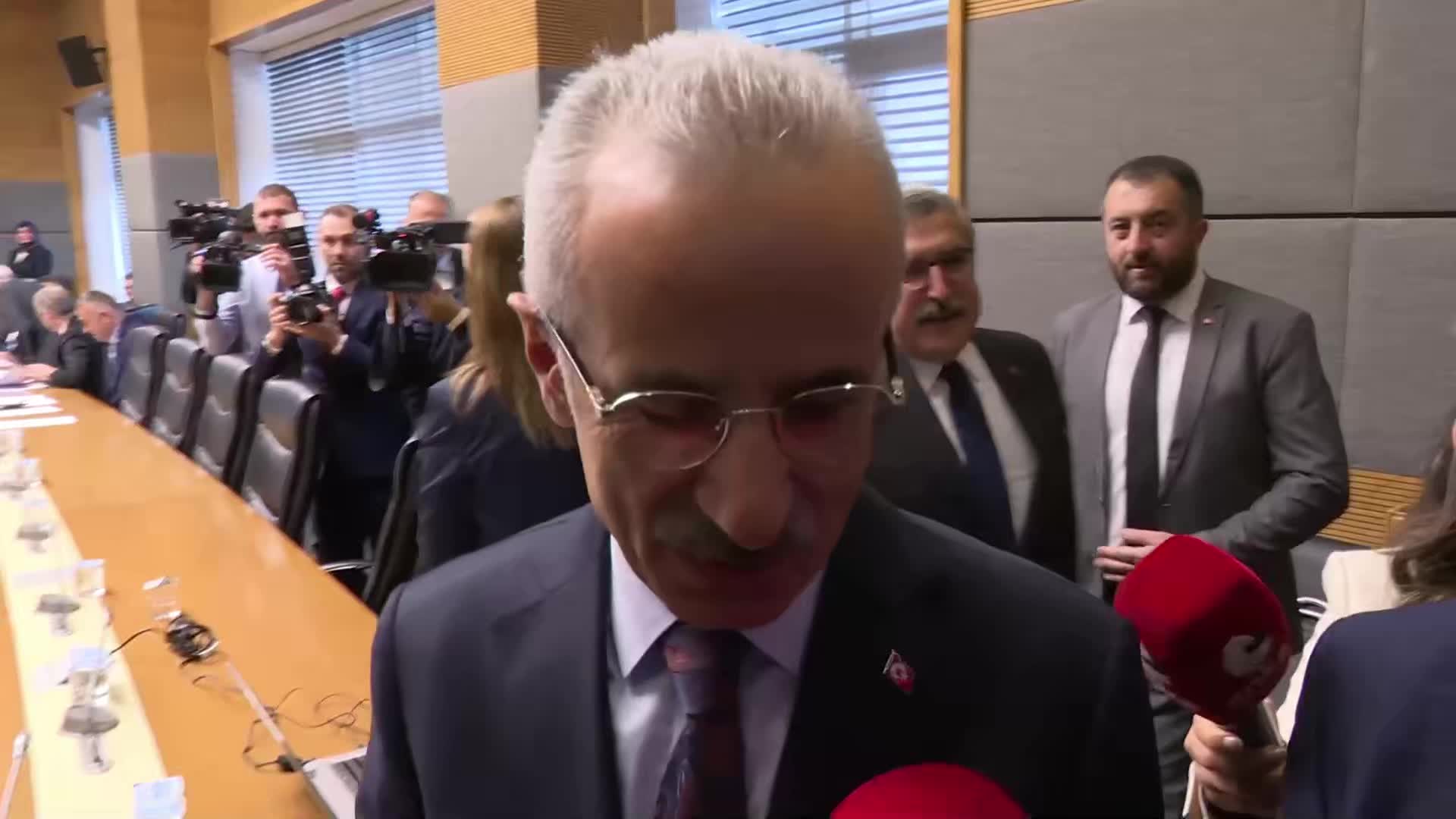 TBMM Dijital Mecralar Komisyonu'na katılan Bakan Uraloğlu: "Günlük erişimi 10 milyonun üstünde olan dijital platformlar şirketlerini kurdular"