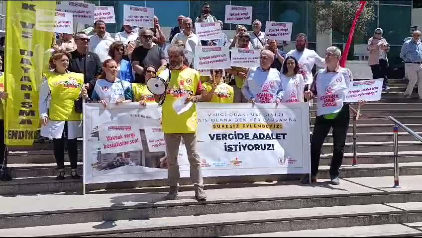Aile hekimlerinden “vergide adalet” eylemi: “Vatandaşın sağlığı ile kumar mı oynuyorsunuz”
