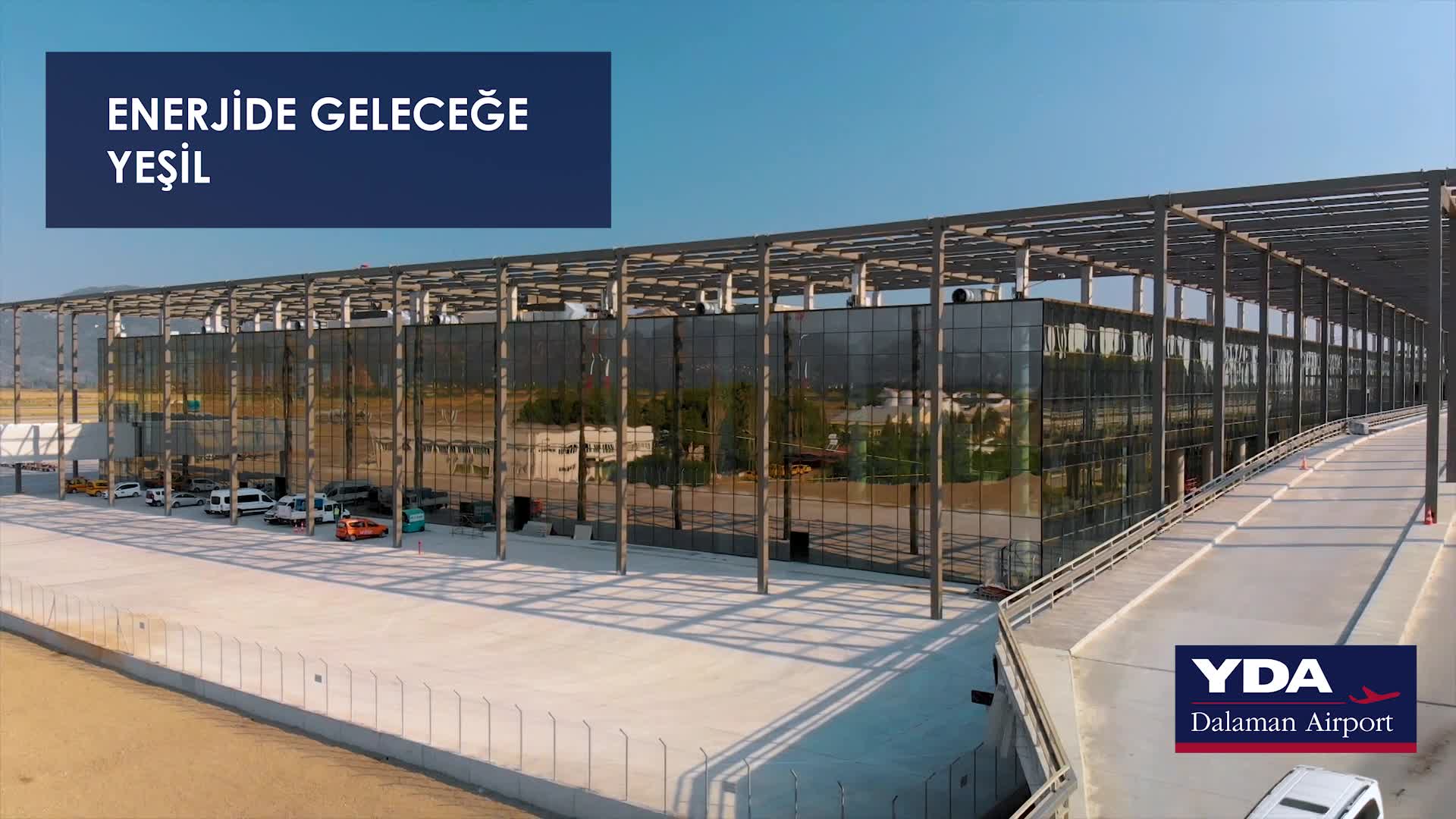 Dalaman Havalimanı elektriğini güneşten karşılamaya başladı