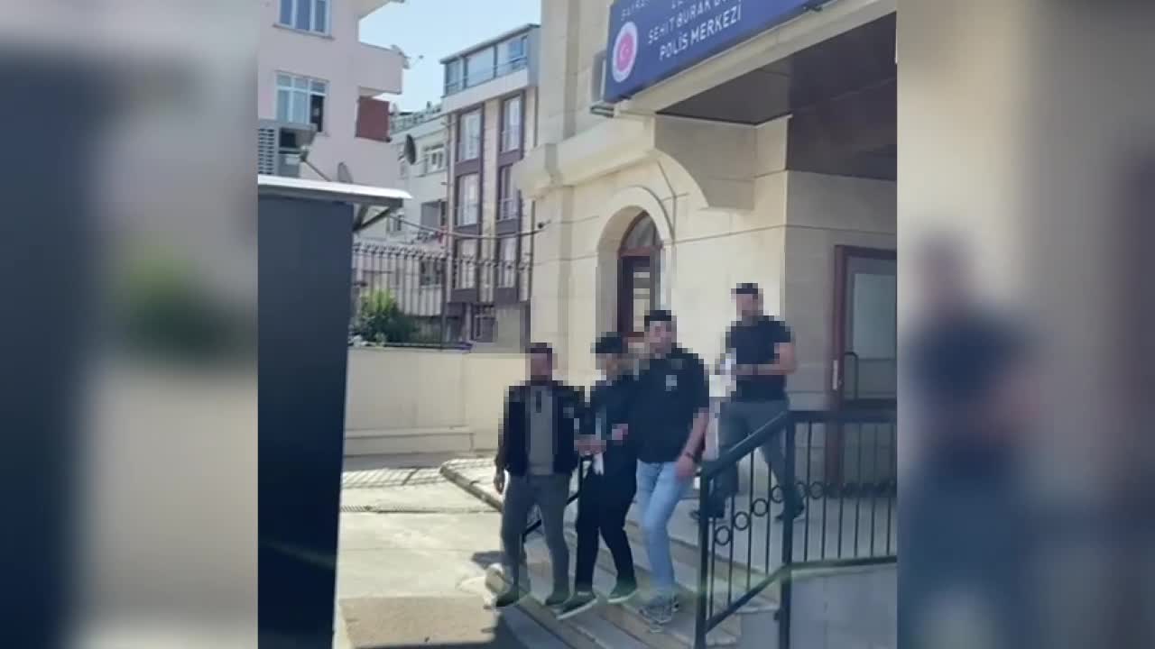 Şampiyonluk kutlaması yapanların üzerine araç süren sürücü gözaltına alındı