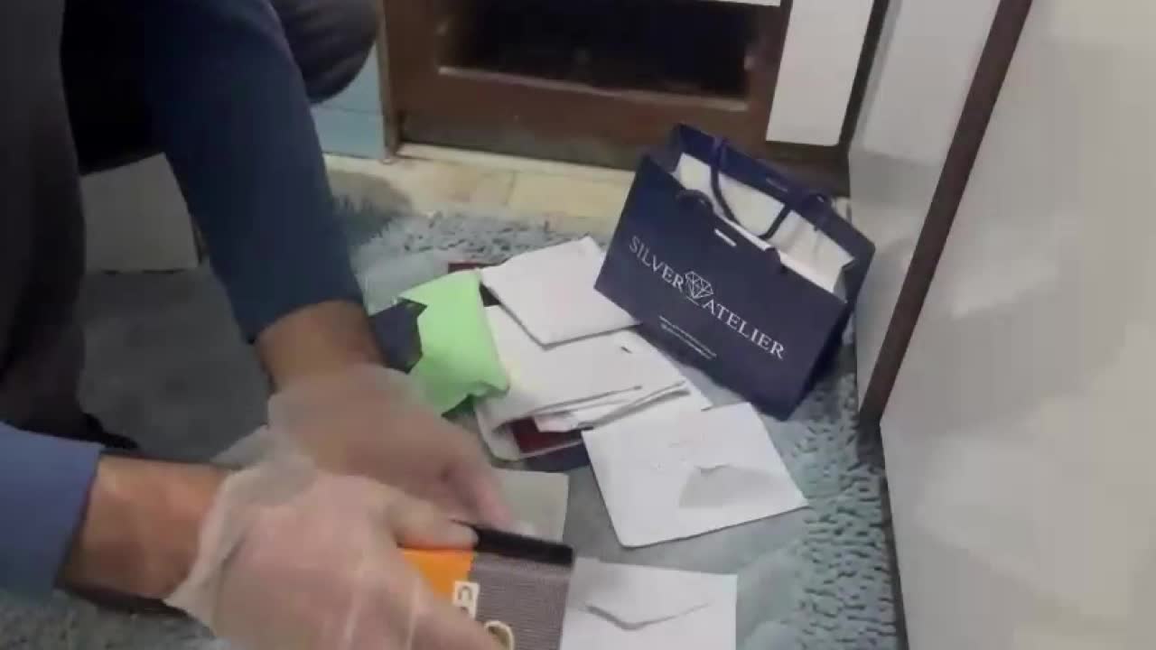 İstanbul'da sahte pasaport operasyonu: 5 şüpheli gözaltına alındı