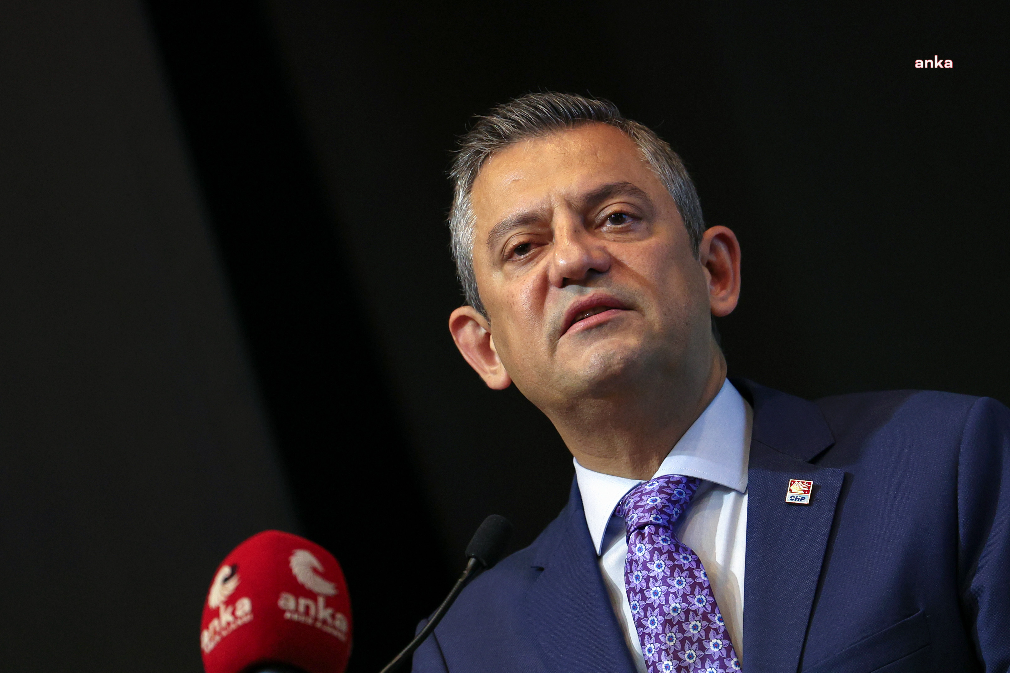 CHP Genel Başkanı Özel'den Erdal Atabek için başsağlığı mesajı...